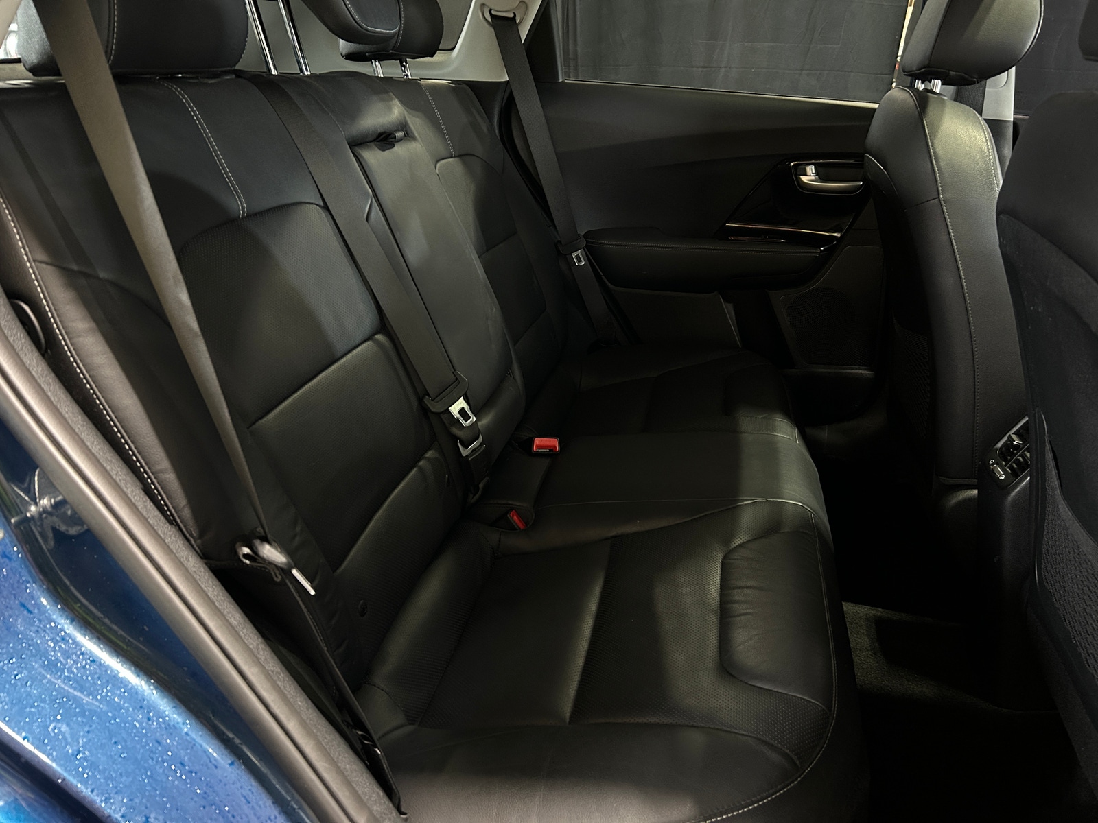 Thumbnail: 2017 Kia Niro - 5