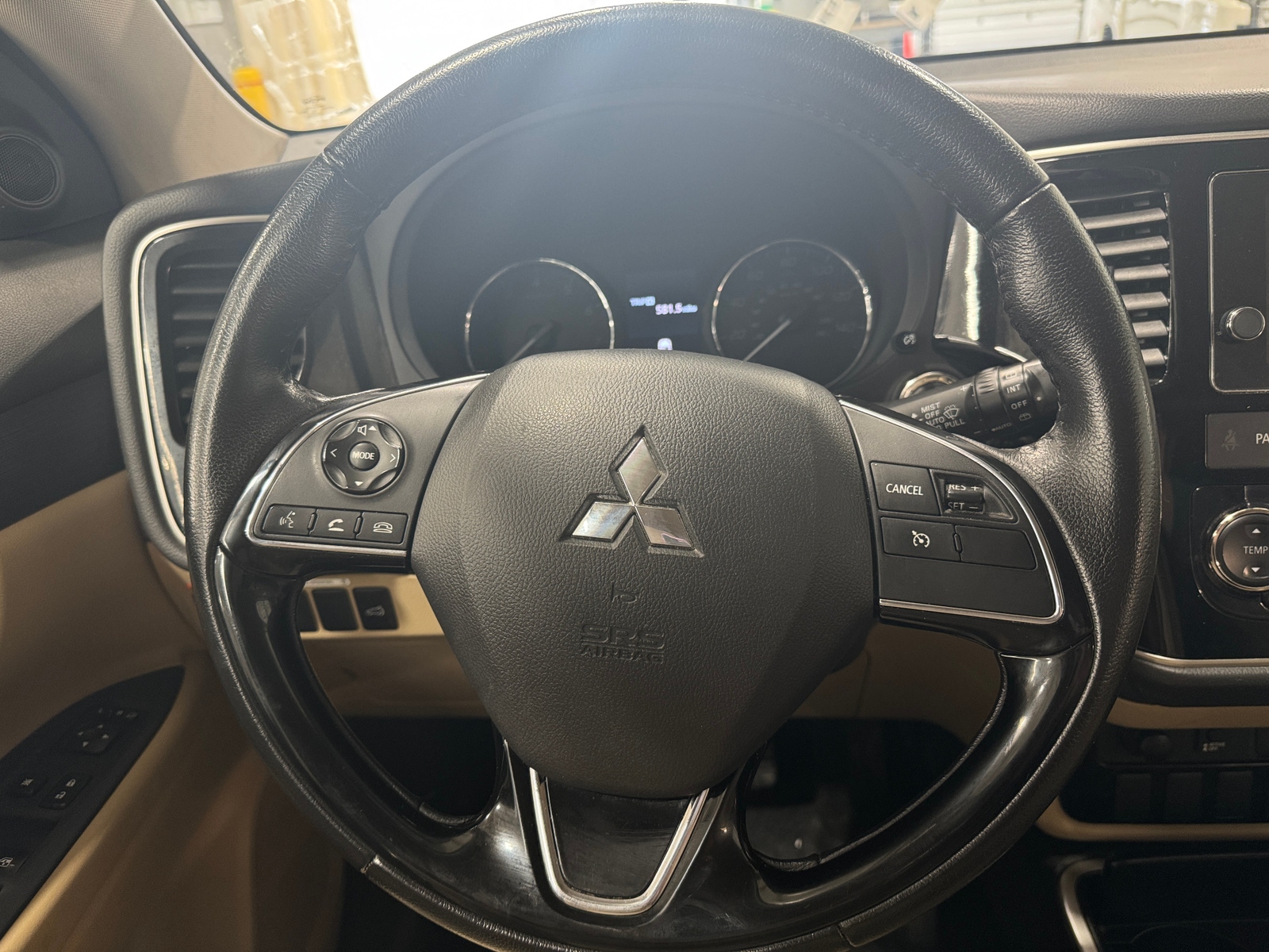 Thumbnail: 2018 Mitsubishi Outlander - 4