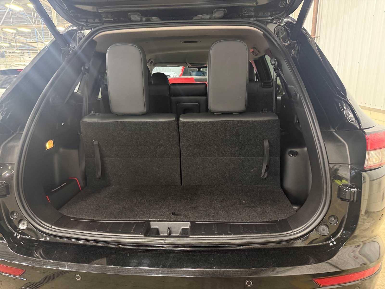 Thumbnail: 2022 Mitsubishi Outlander - 6