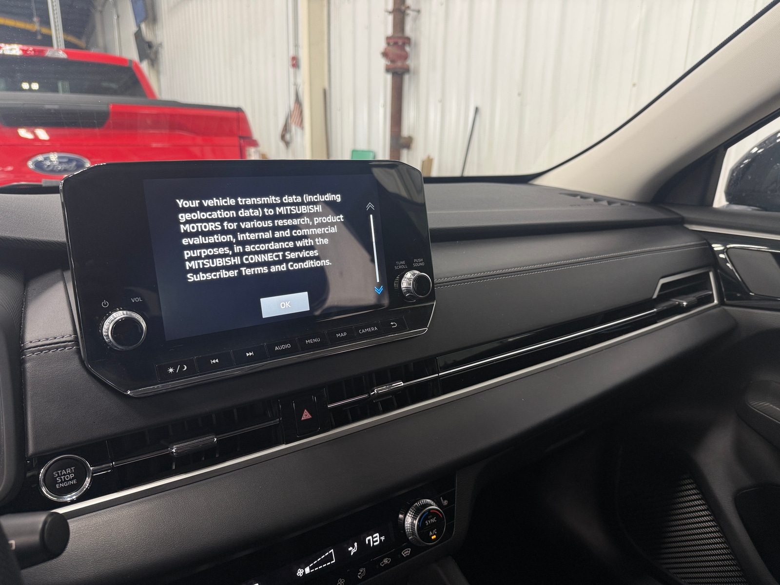 Thumbnail: 2022 Mitsubishi Outlander - 3