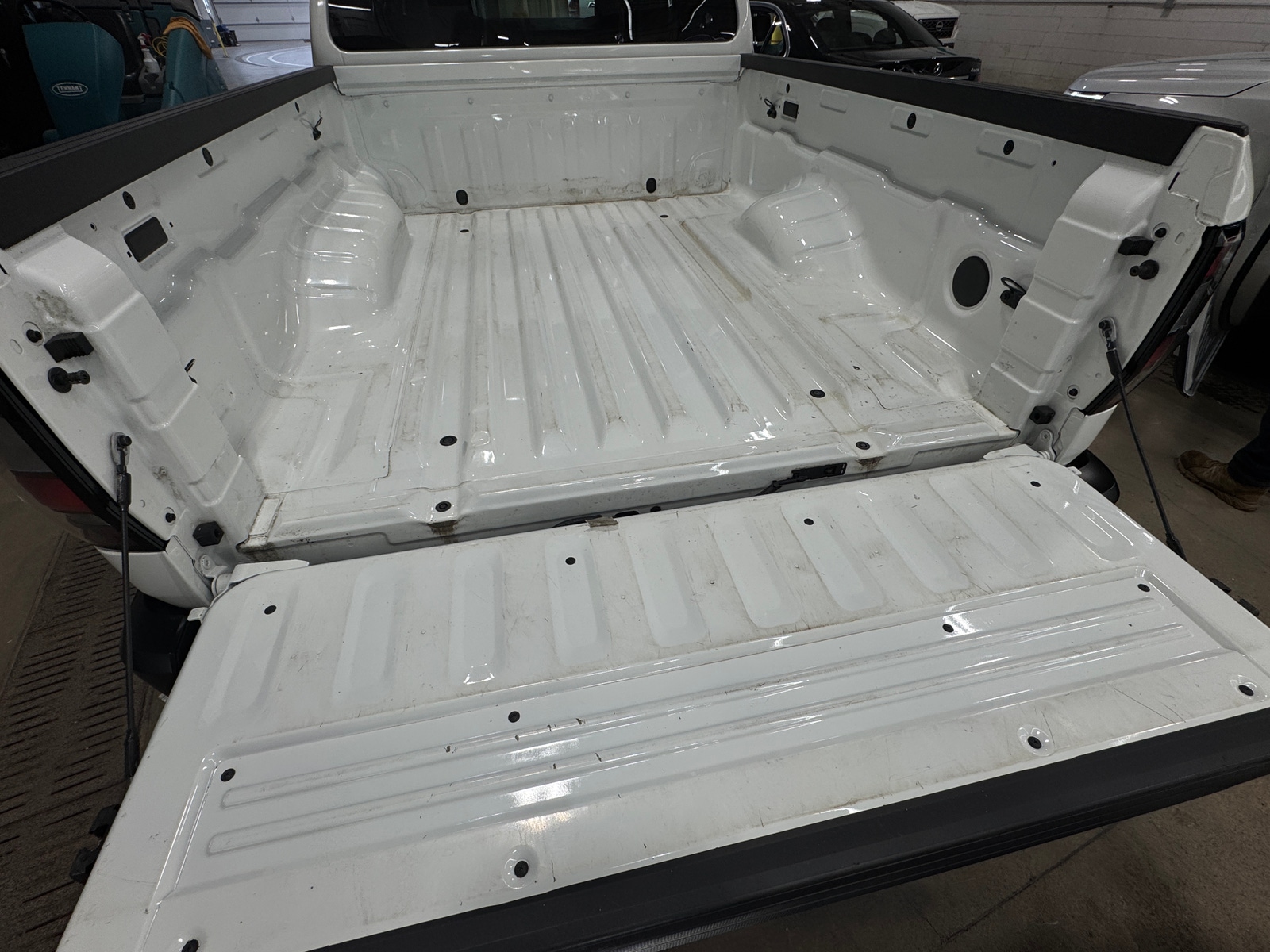 Thumbnail: 2022 Nissan Frontier - 7