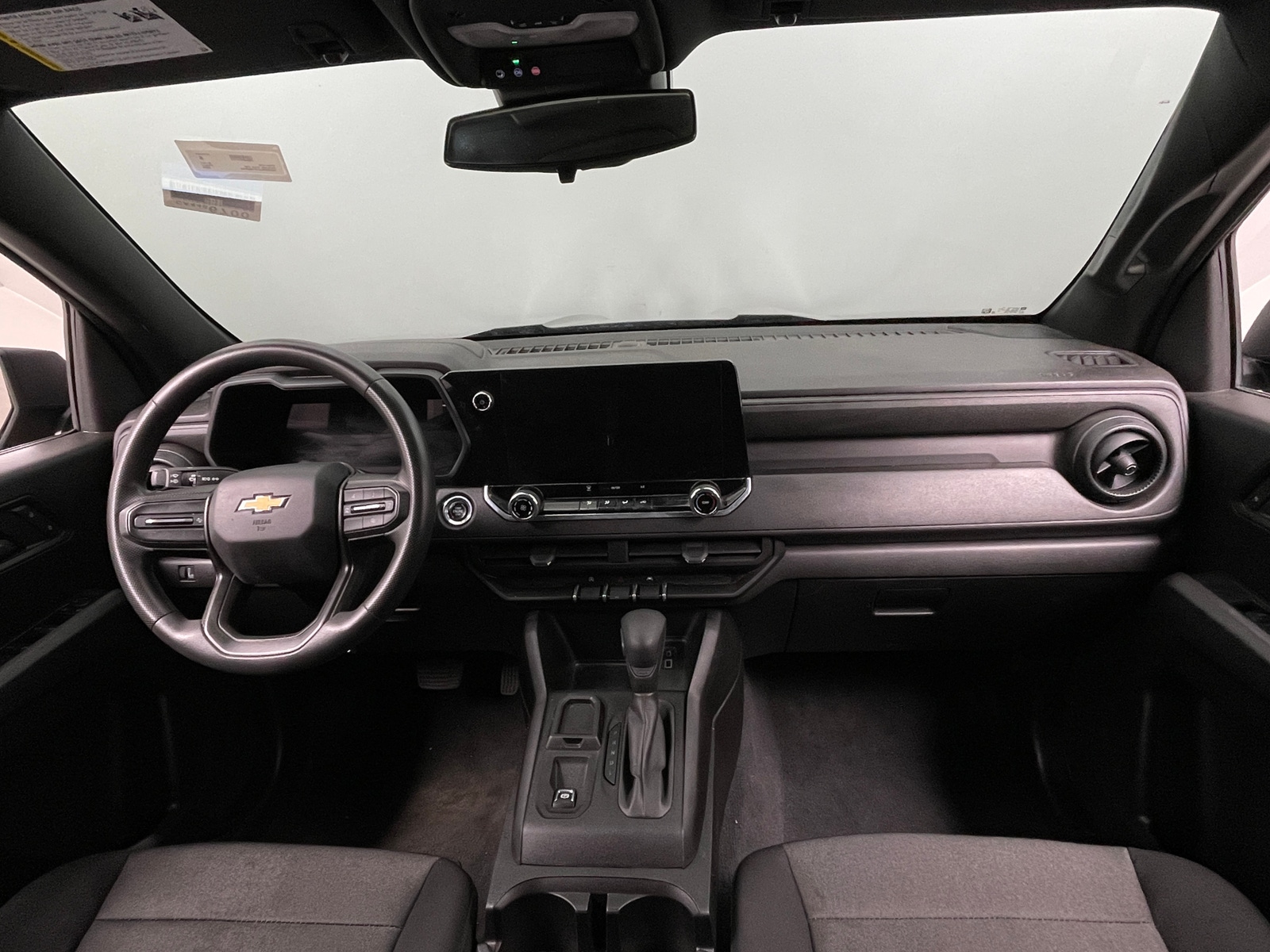 Thumbnail: 2023 Chevrolet Colorado - 3