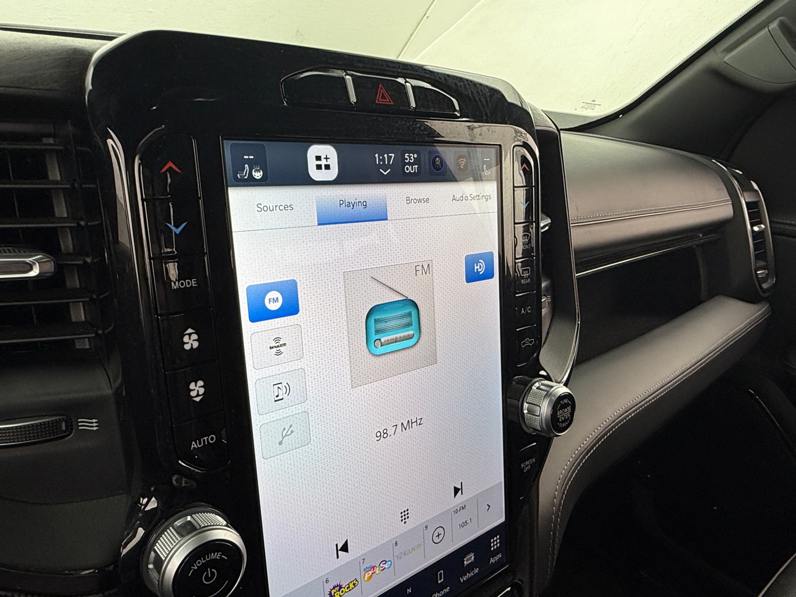 Thumbnail: 2022 RAM 1500 - 3