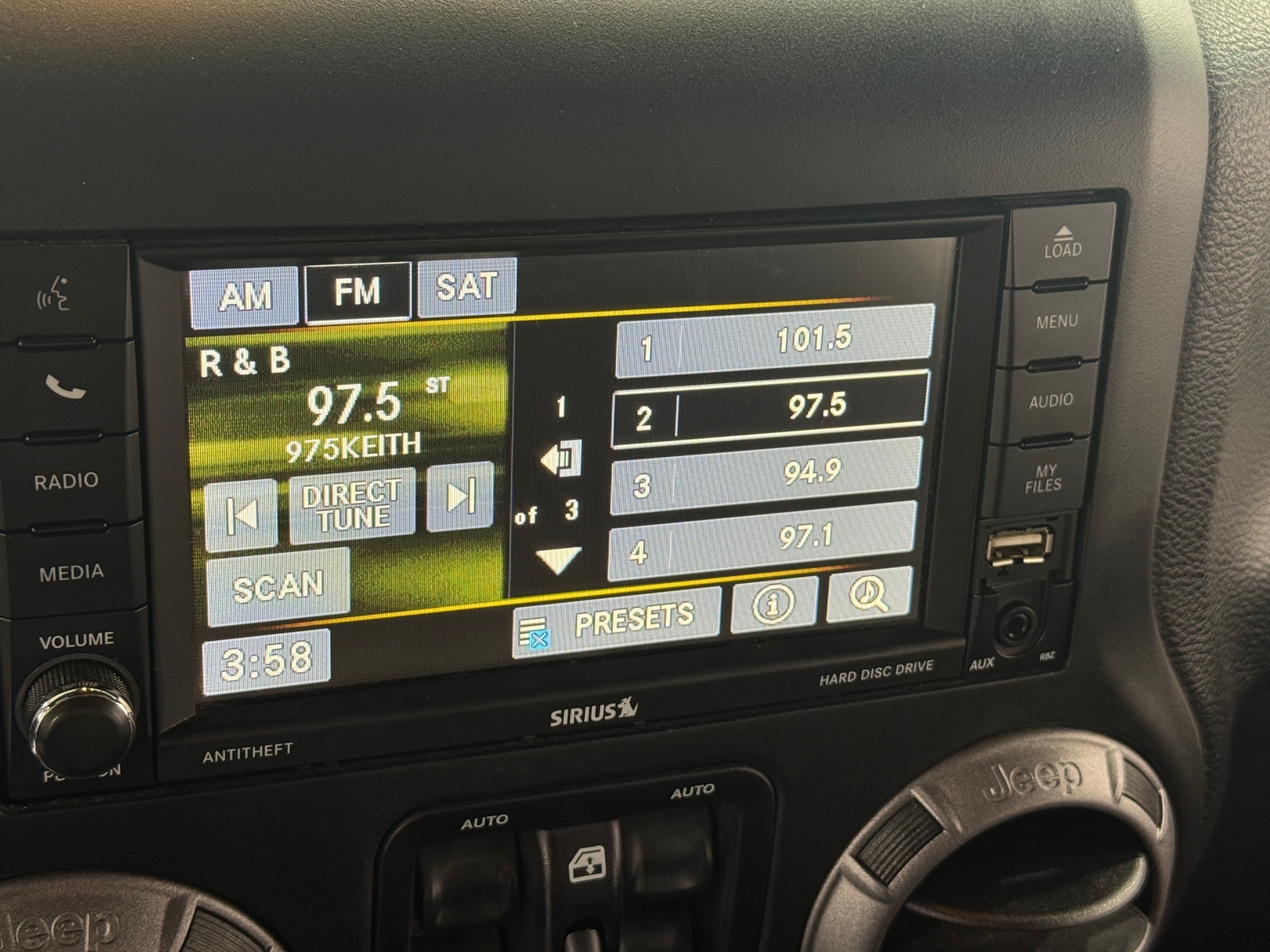 Thumbnail: 2017 Jeep Wrangler - 4