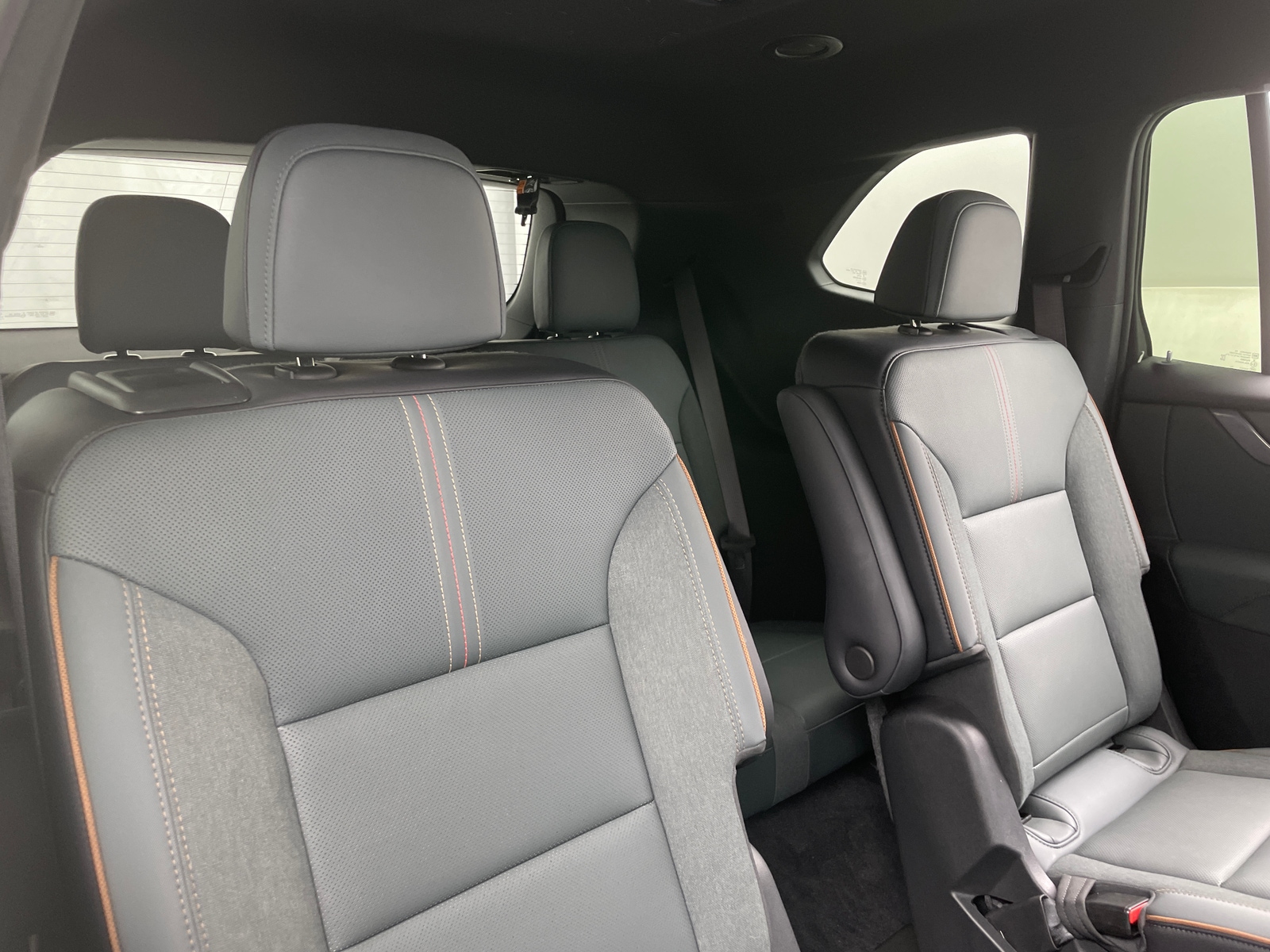 Thumbnail: 2024 GMC Acadia - 6