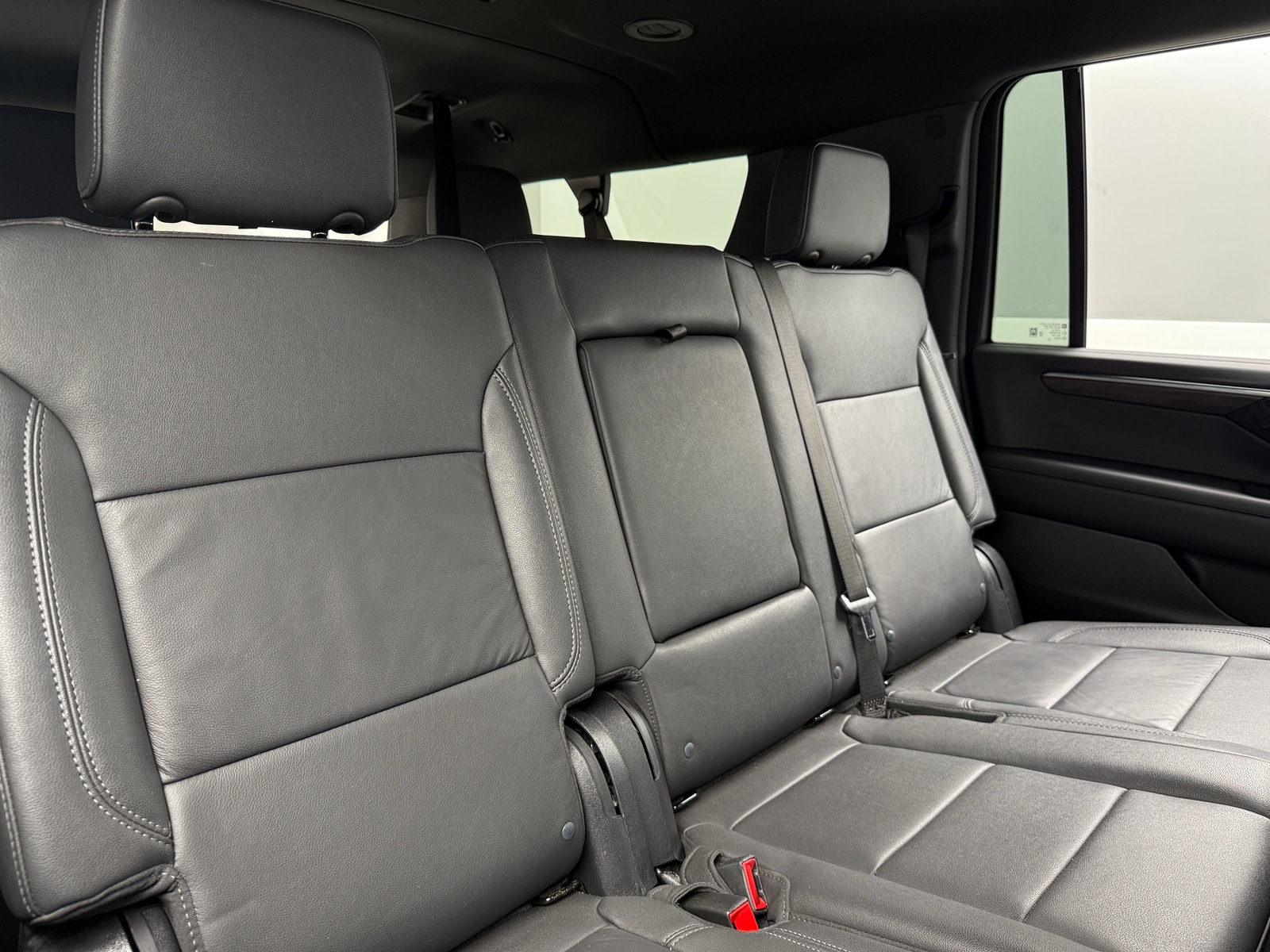 Thumbnail: 2025 Chevrolet Suburban - 5