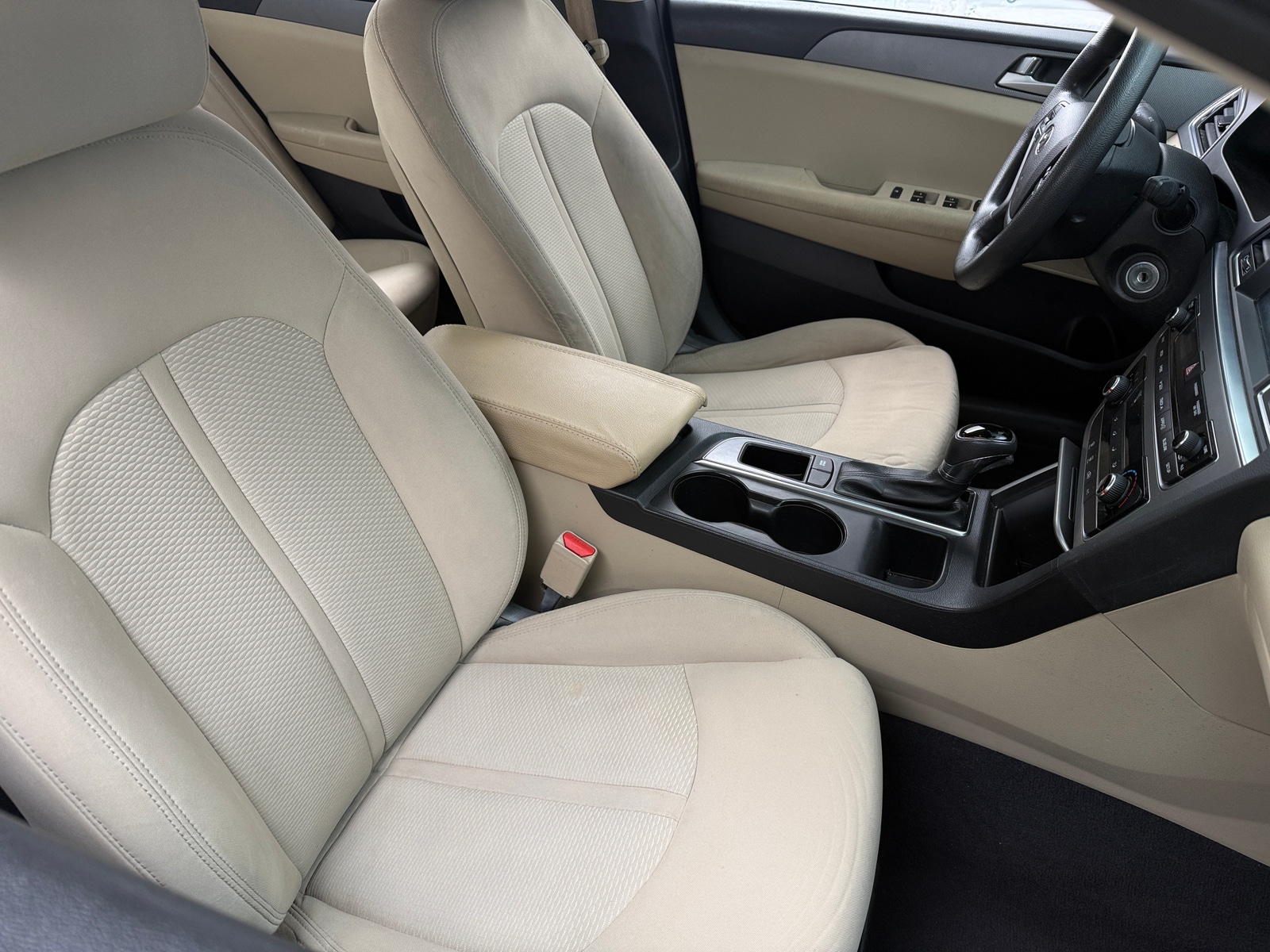 Thumbnail: 2016 Hyundai Sonata - 2