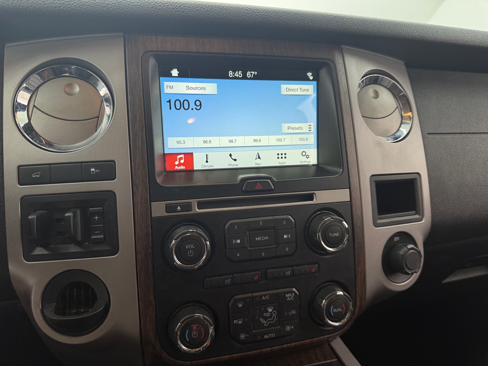 Thumbnail: 2017 Ford Expedition - 3