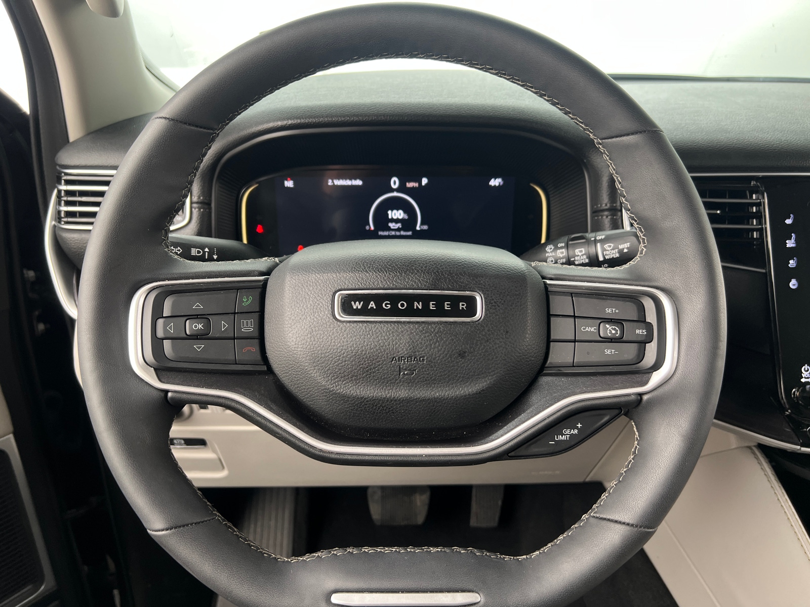 Thumbnail: 2024 Jeep Wagoneer - 4