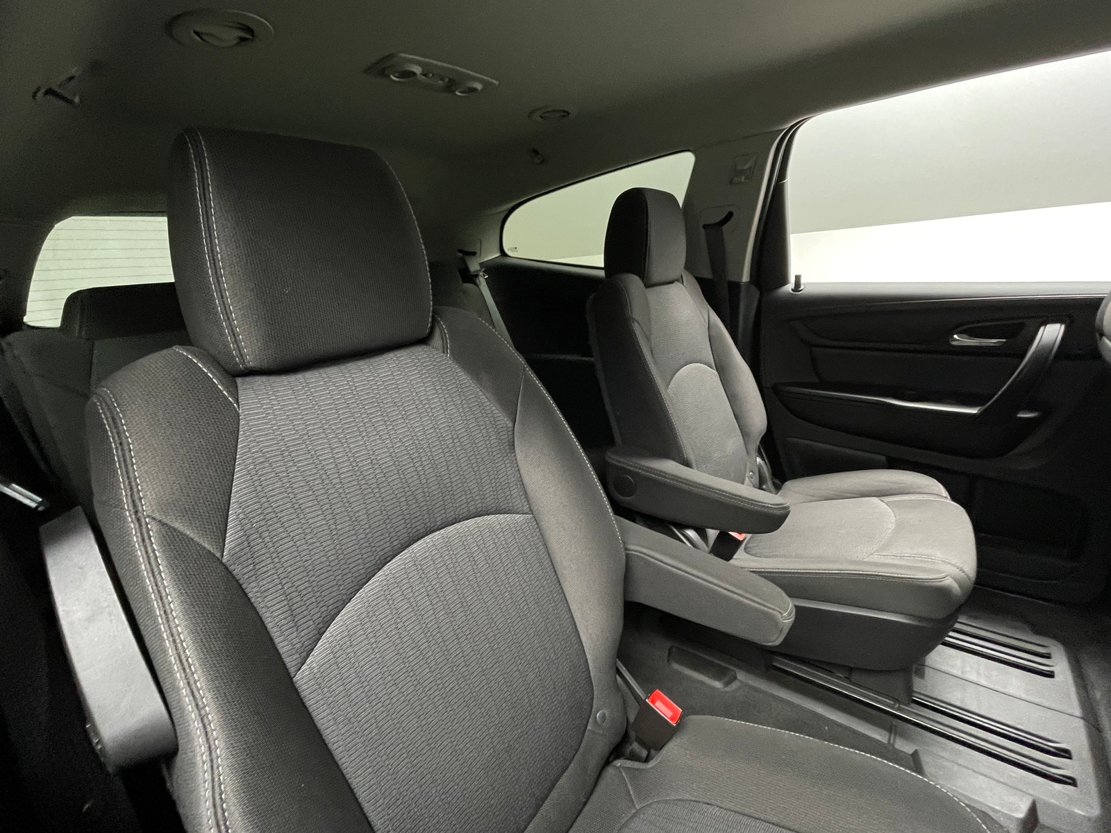 Thumbnail: 2017 Chevrolet Traverse - 6