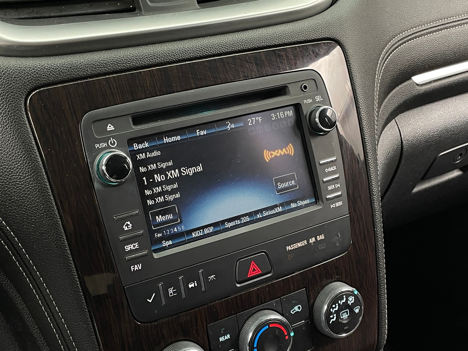 Thumbnail: 2017 Chevrolet Traverse - 4