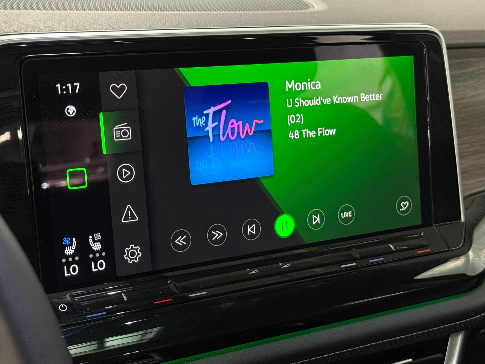 Thumbnail: 2025 Volkswagen Atlas - 3