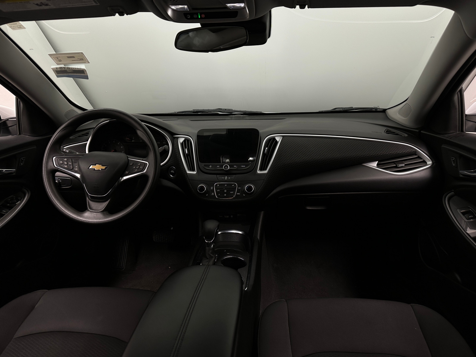 Thumbnail: 2023 Chevrolet Malibu - 3