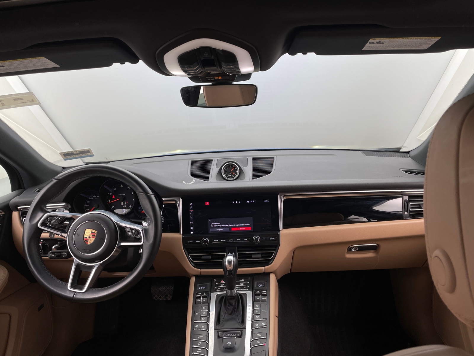 Thumbnail: 2020 Porsche Macan - 2