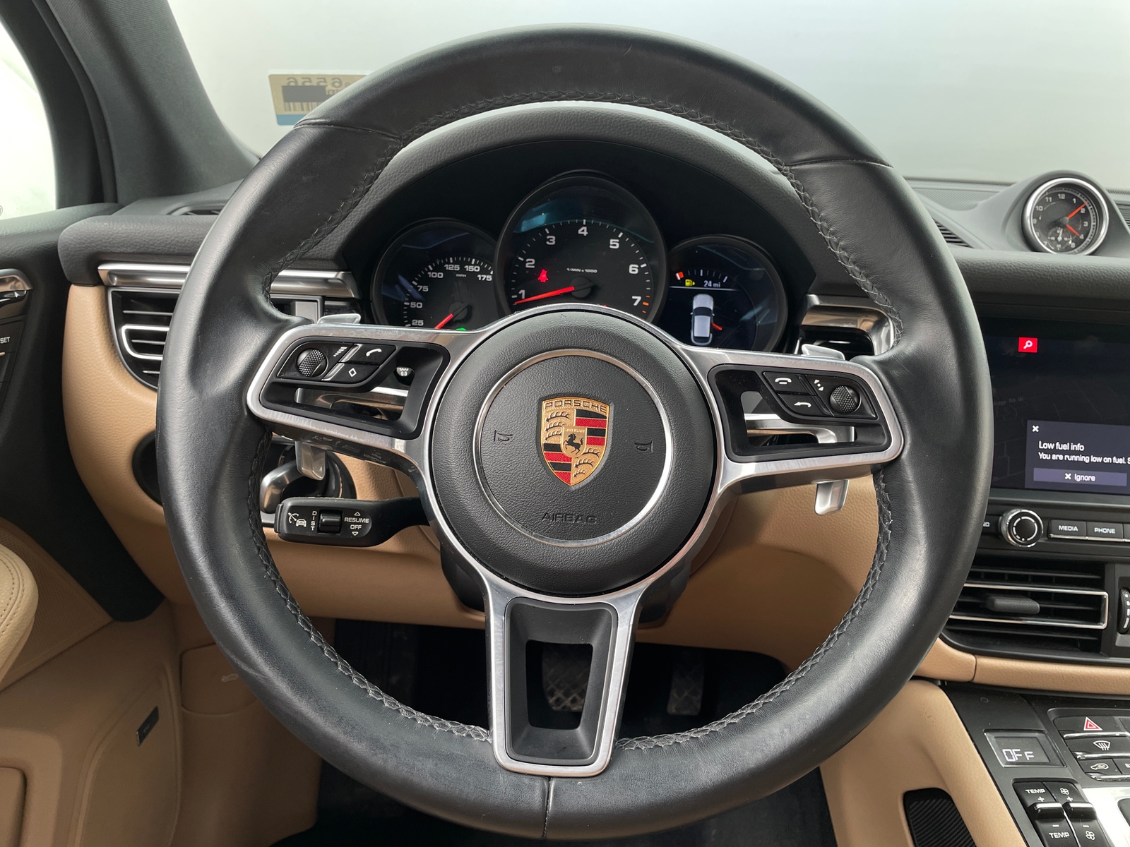 Thumbnail: 2020 Porsche Macan - 4