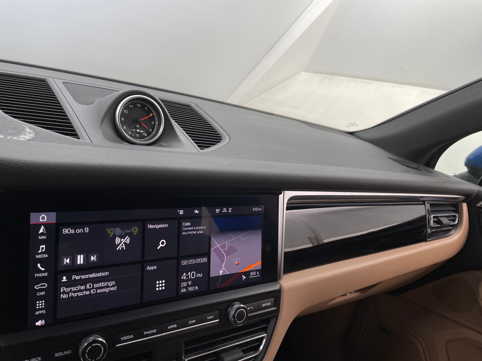 Thumbnail: 2020 Porsche Macan - 3