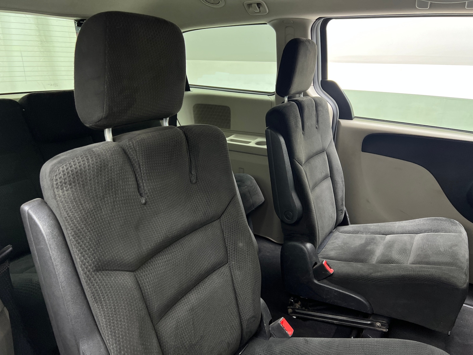 Thumbnail: 2016 Dodge Grand Caravan - 6