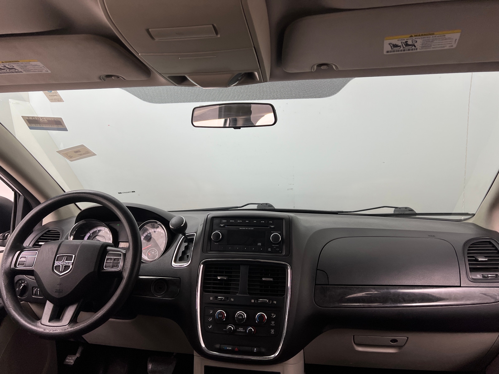 Thumbnail: 2016 Dodge Grand Caravan - 3