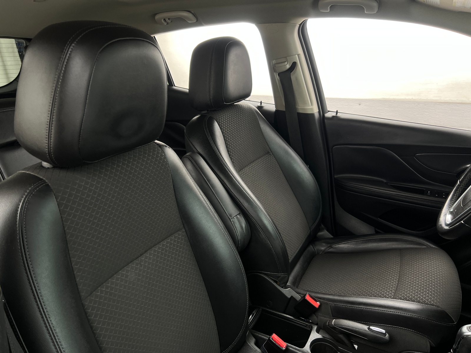 Thumbnail: 2019 Buick Encore - 2