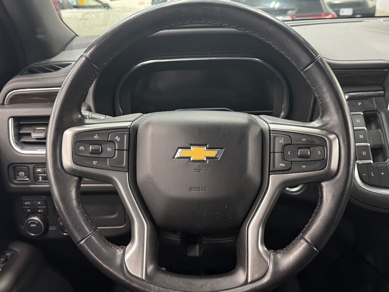 Thumbnail: 2022 Chevrolet Tahoe - 5