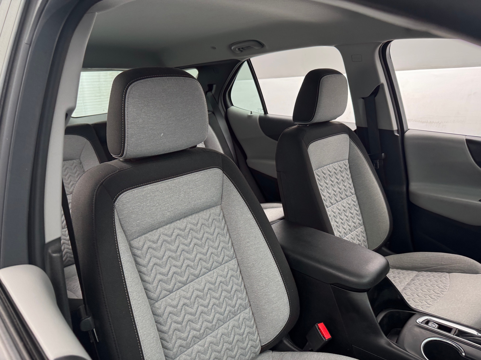 Thumbnail: 2022 Chevrolet Equinox - 2