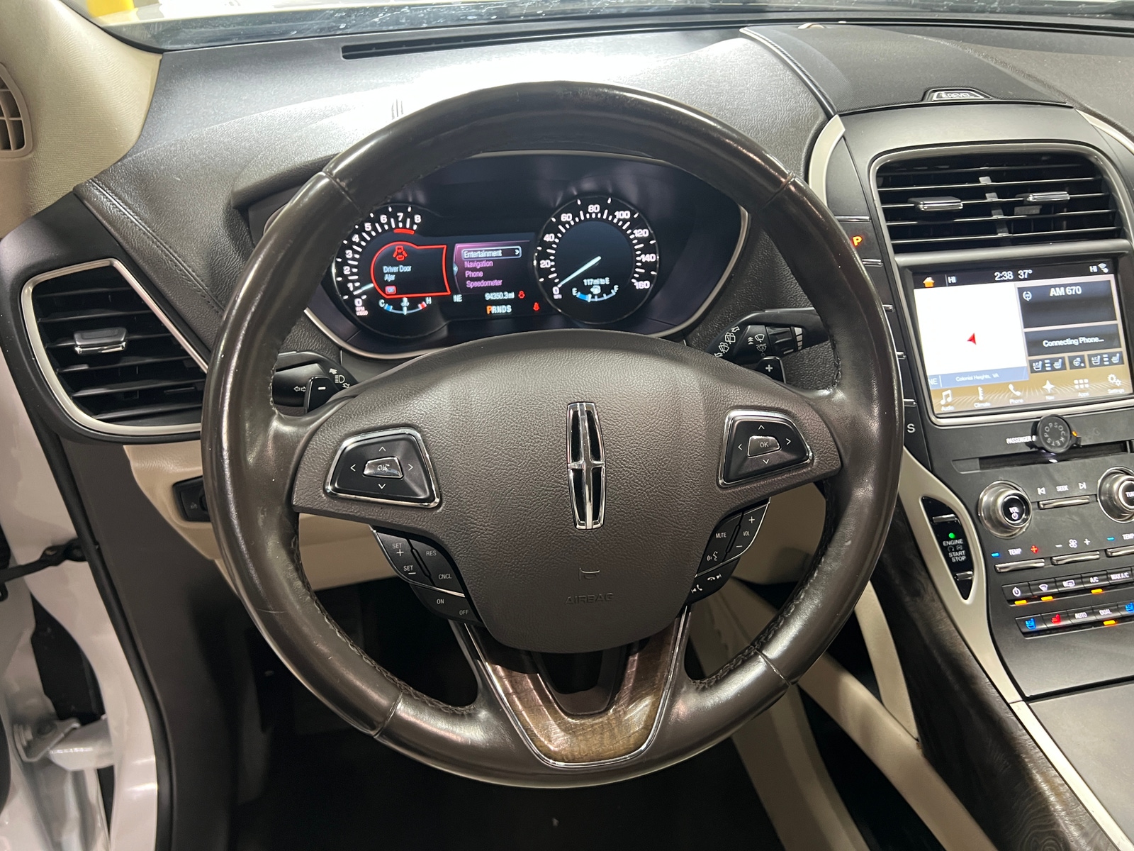 Thumbnail: 2017 Lincoln MKX - 4