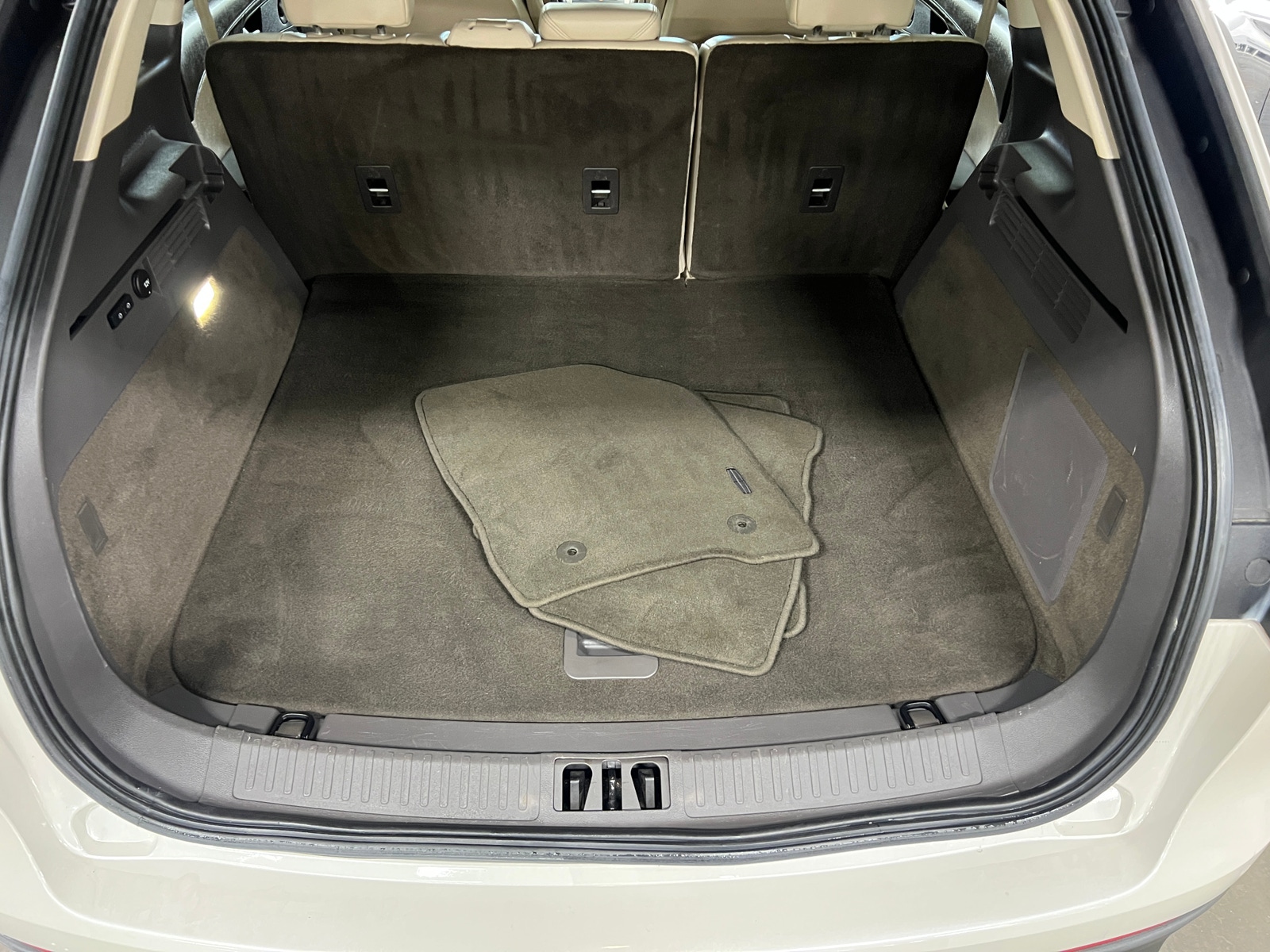 Thumbnail: 2017 Lincoln MKX - 6