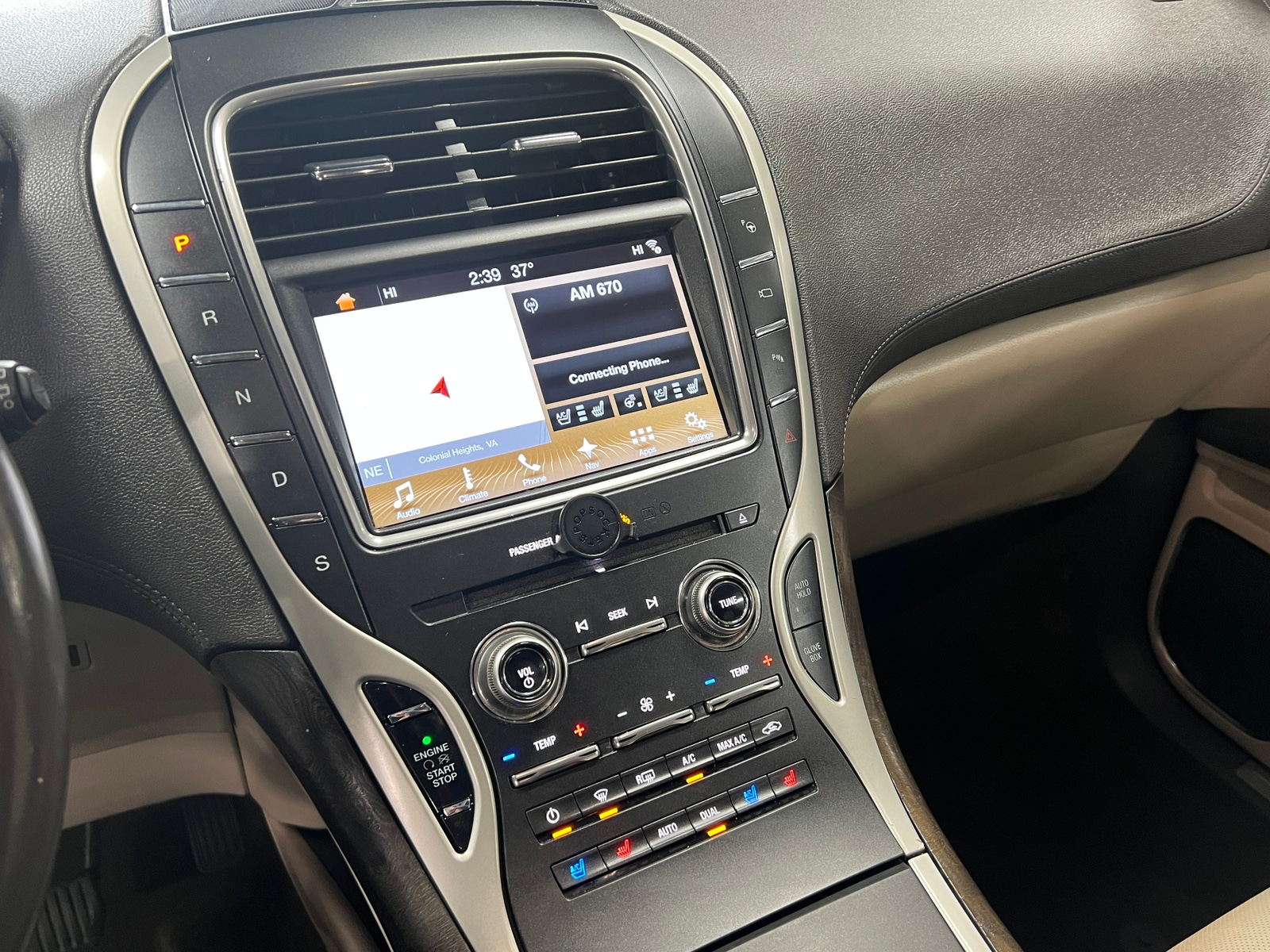 Thumbnail: 2017 Lincoln MKX - 3