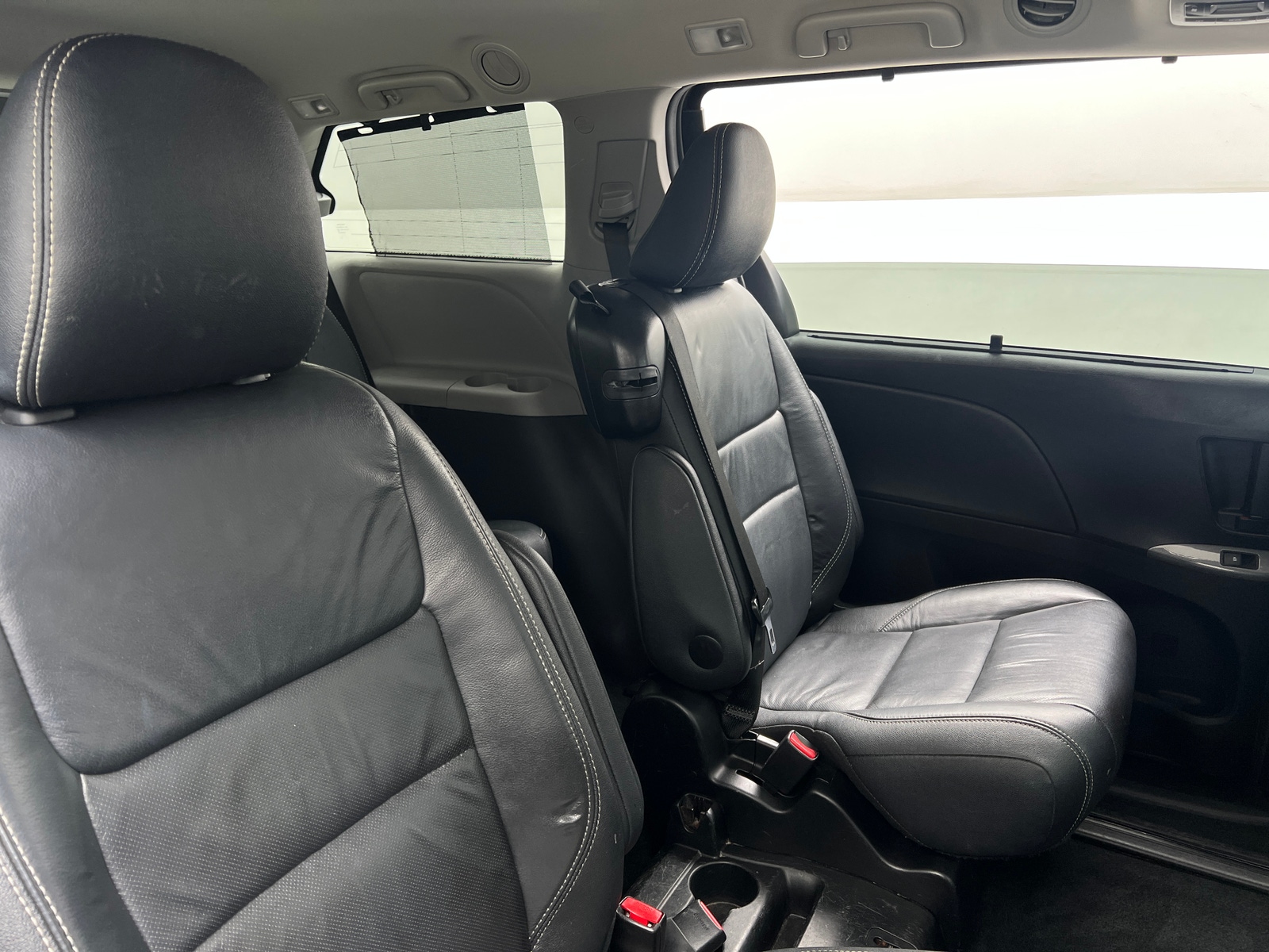 Thumbnail: 2017 Toyota Sienna - 5