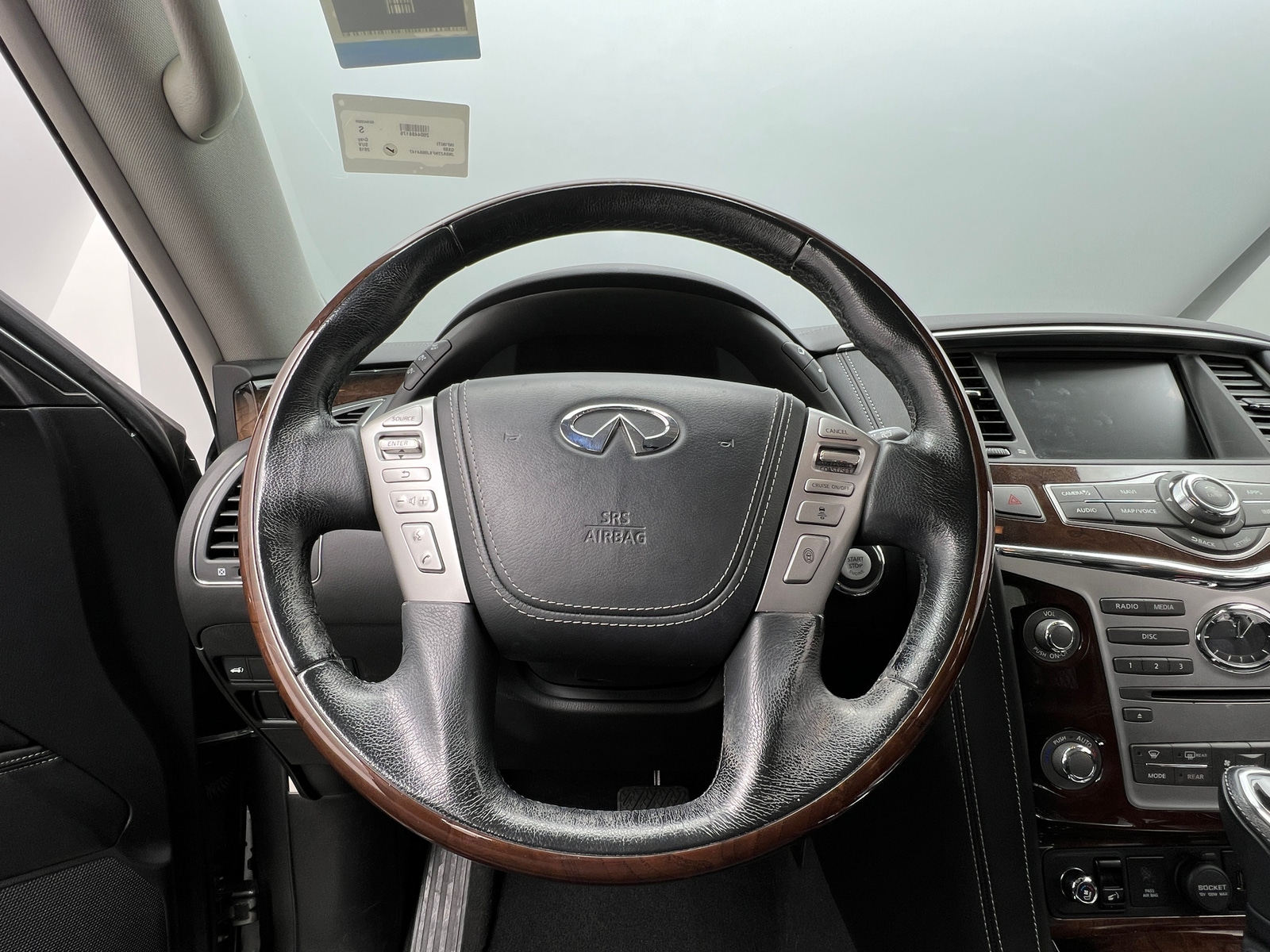 Thumbnail: 2018 INFINITI QX80 - 4