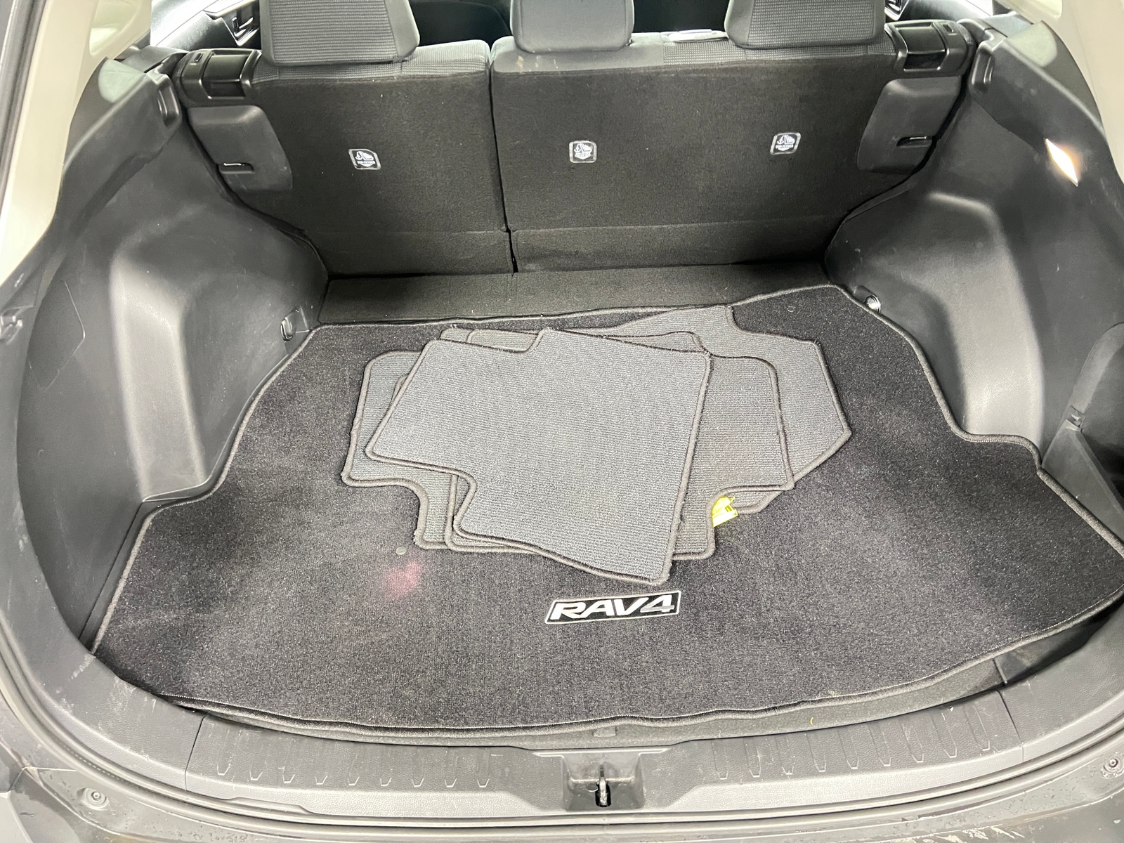 Thumbnail: 2024 Toyota RAV4 - 7