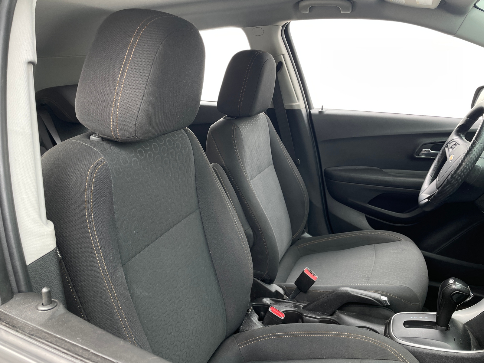 Thumbnail: 2020 Chevrolet Trax - 2