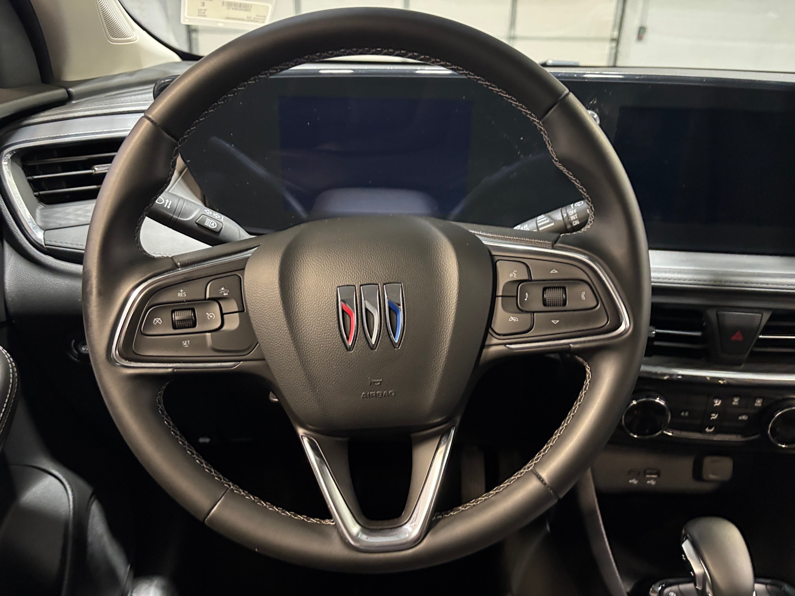 Thumbnail: 2025 Buick Encore GX - 5