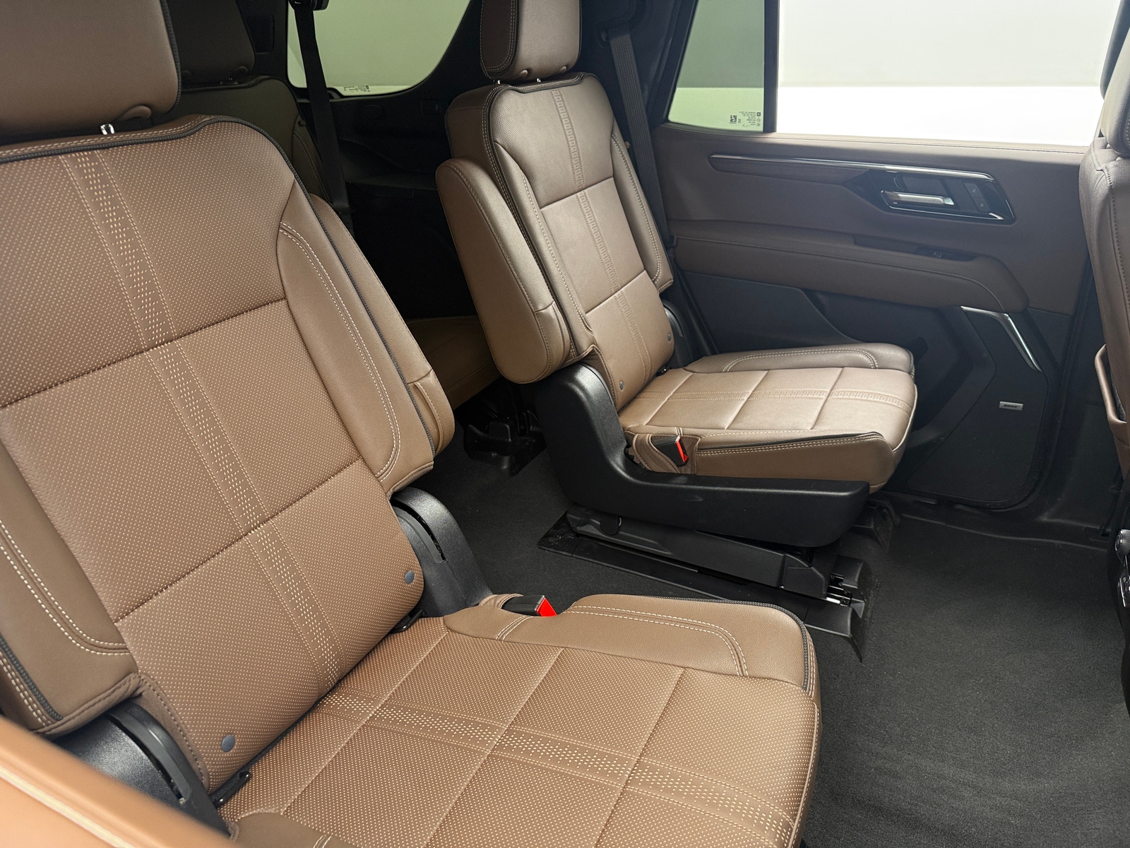 Thumbnail: 2025 Chevrolet Tahoe - 5