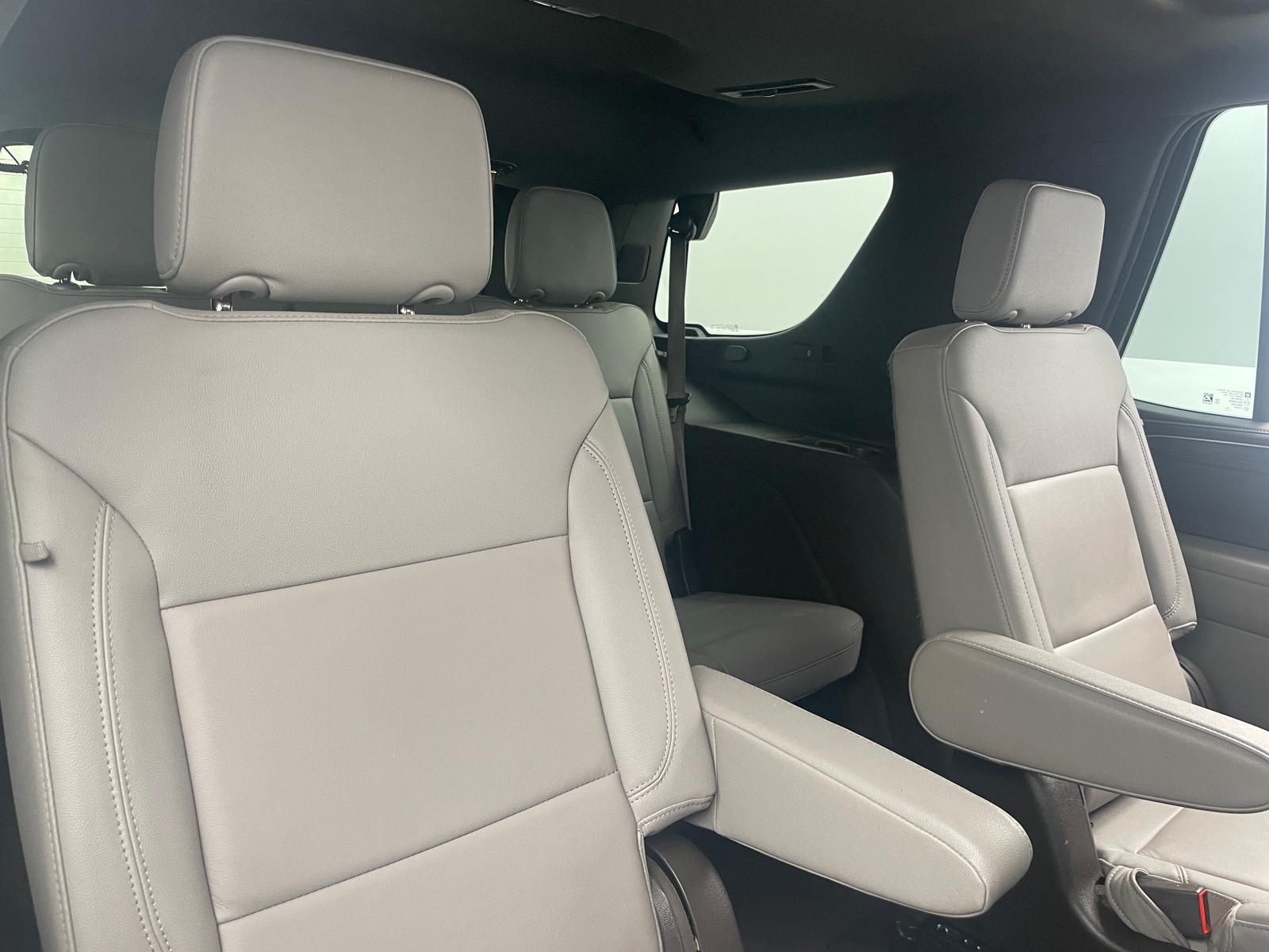 Thumbnail: 2023 Chevrolet Tahoe - 5