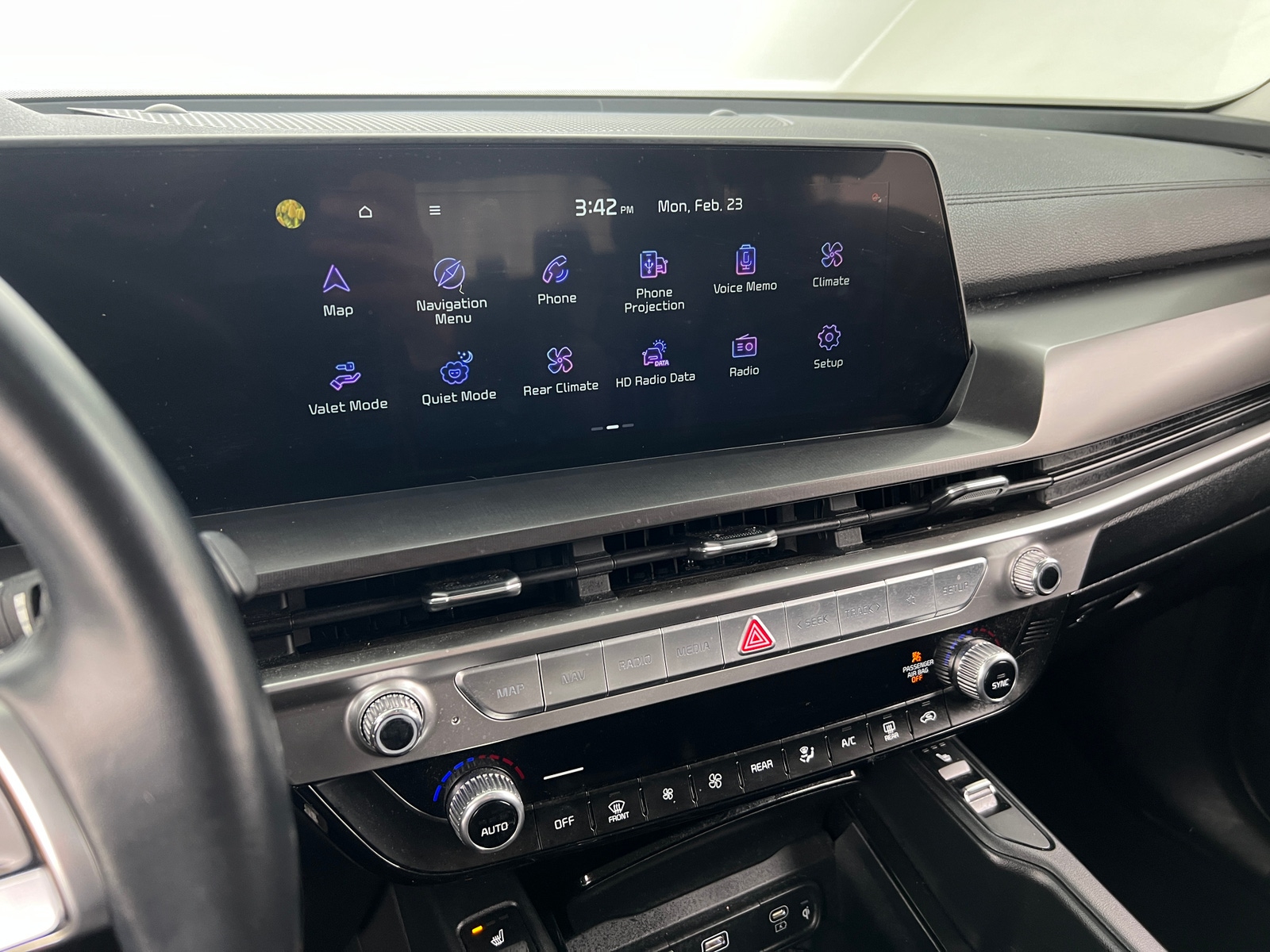 Thumbnail: 2023 Kia Telluride - 3