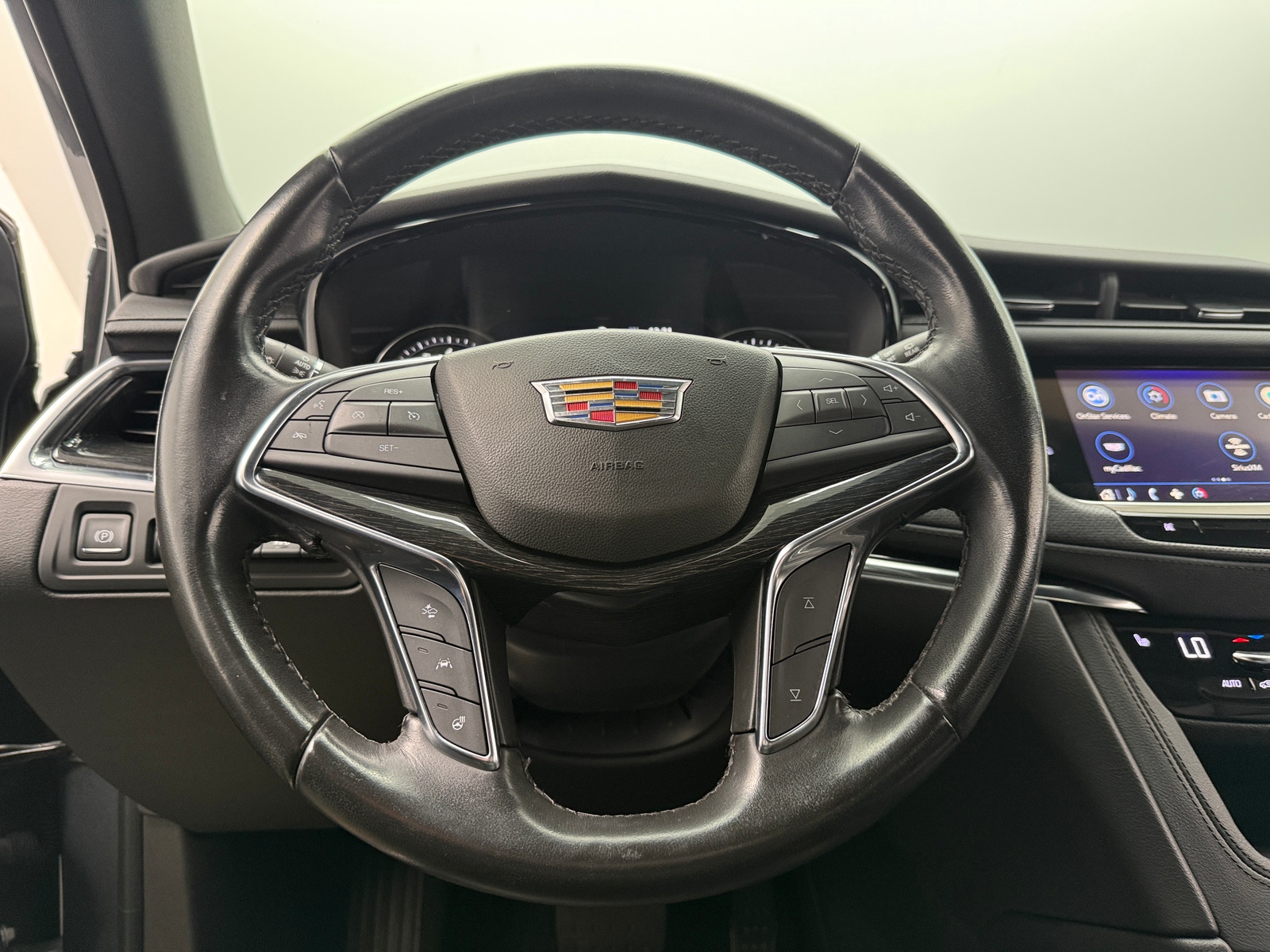 Thumbnail: 2020 Cadillac XT5 - 4
