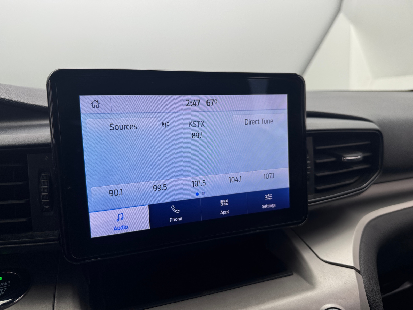 Thumbnail: 2020 Ford Explorer - 3