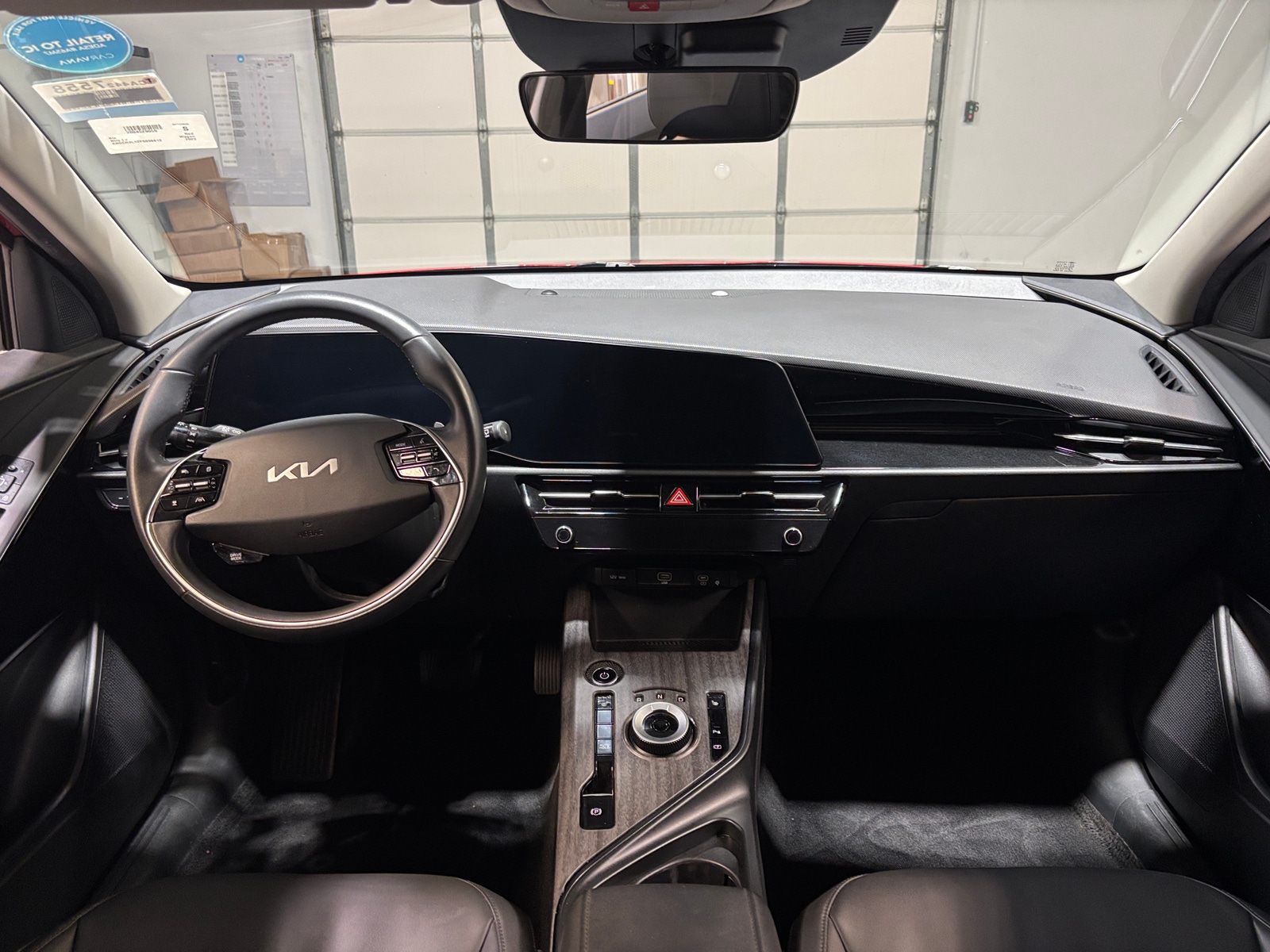 Thumbnail: 2023 Kia Niro - 3