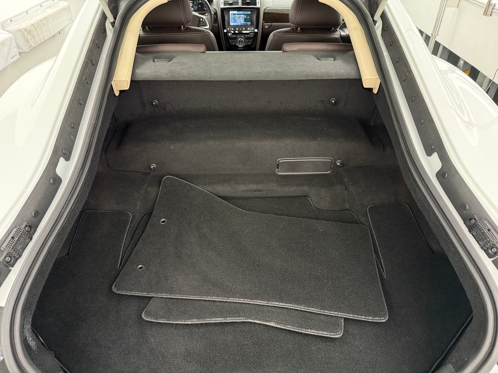 Thumbnail: 2014 Jaguar XK - 4