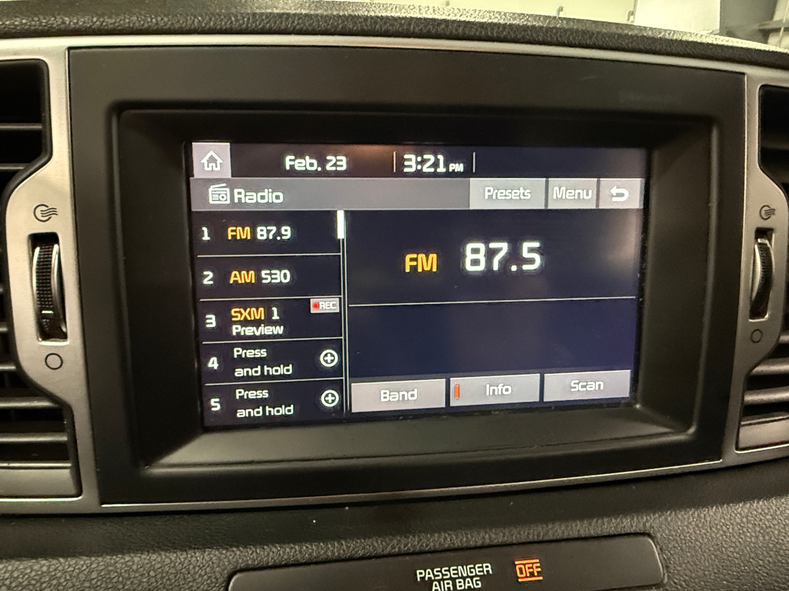 Thumbnail: 2019 Kia Sportage - 4