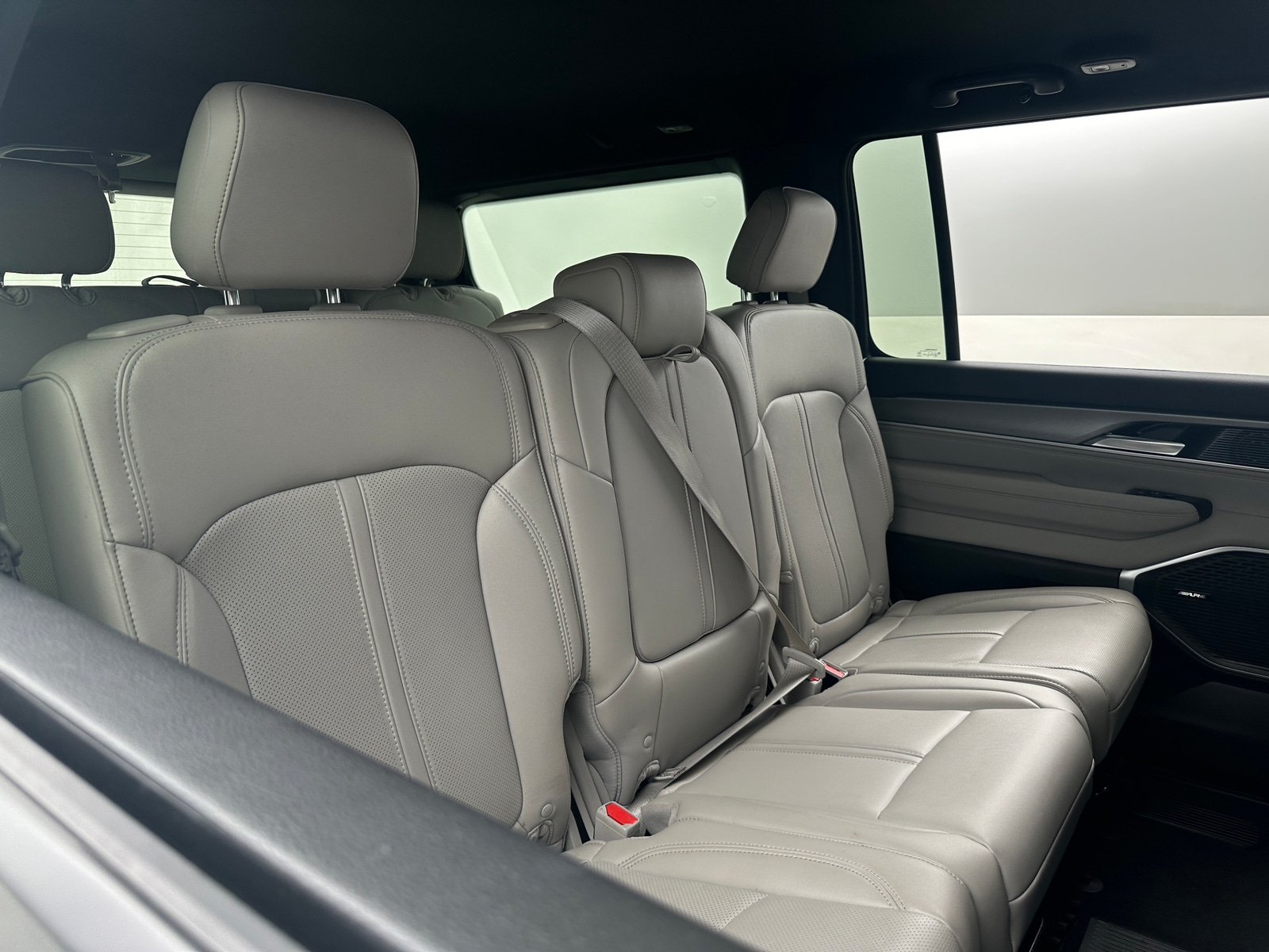 Thumbnail: 2025 Jeep Wagoneer - 5