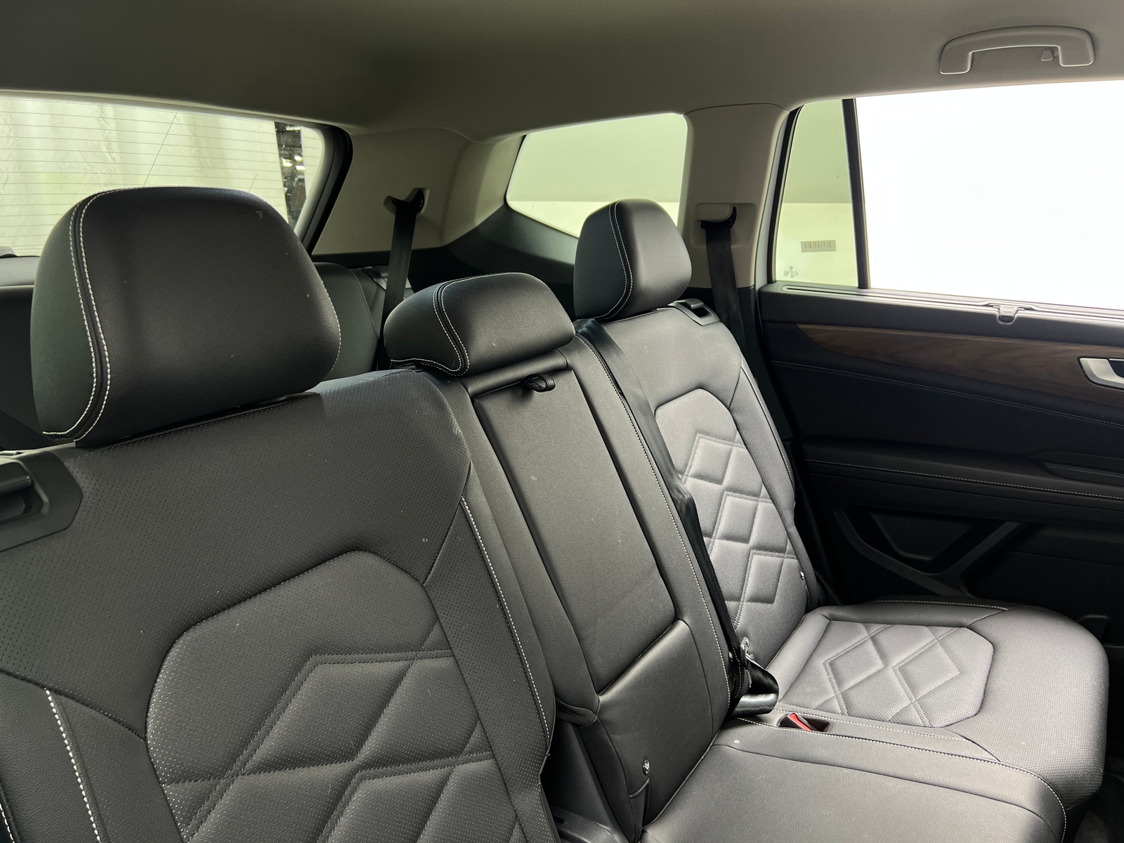 Thumbnail: 2025 Volkswagen Atlas - 5