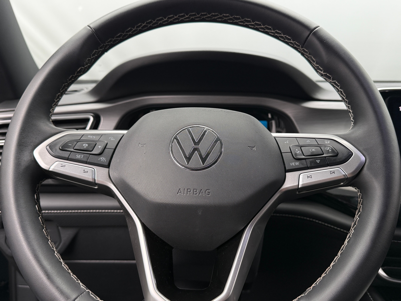 Thumbnail: 2025 Volkswagen Atlas - 4