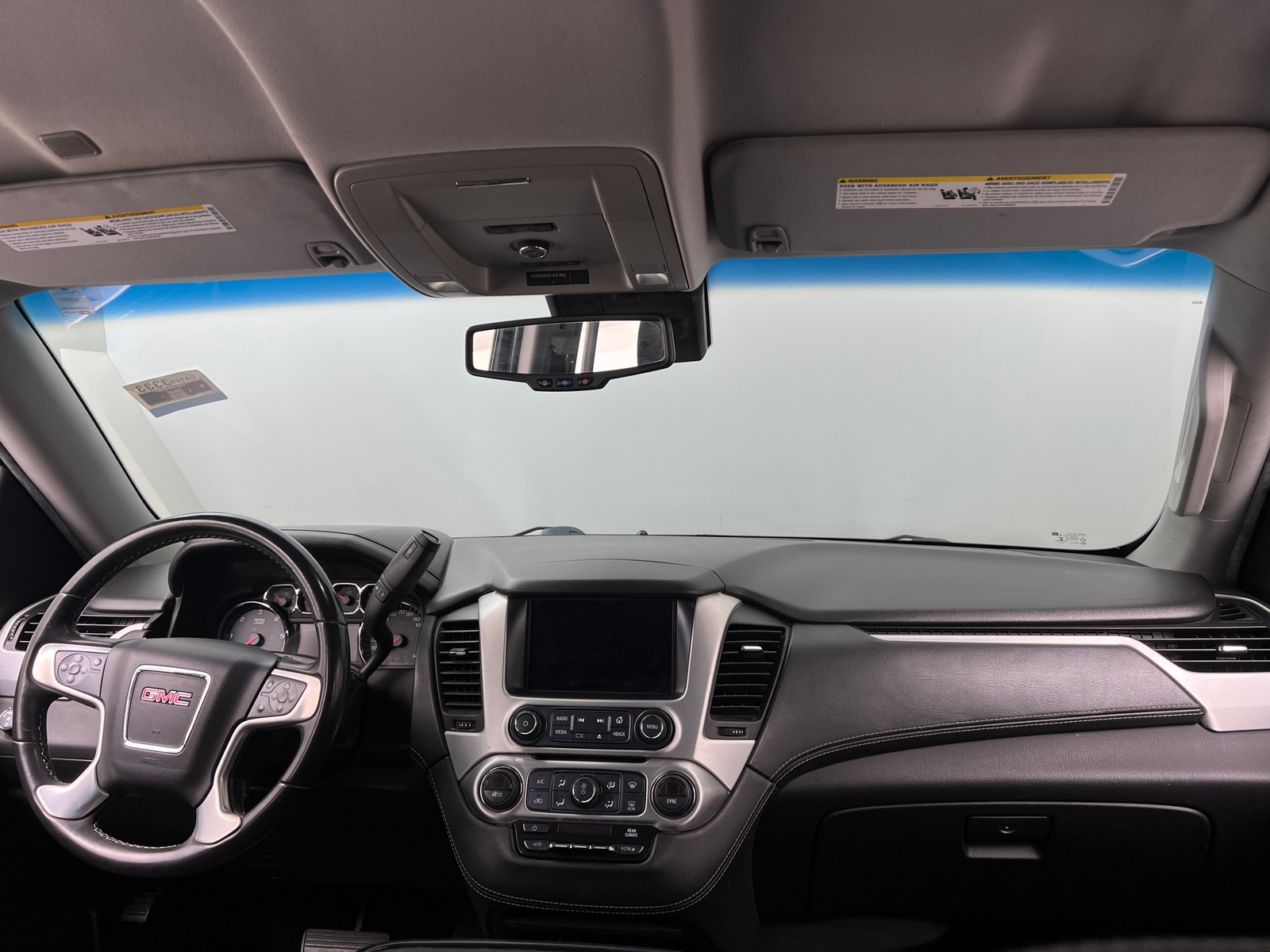 Thumbnail: 2017 GMC Yukon - 3