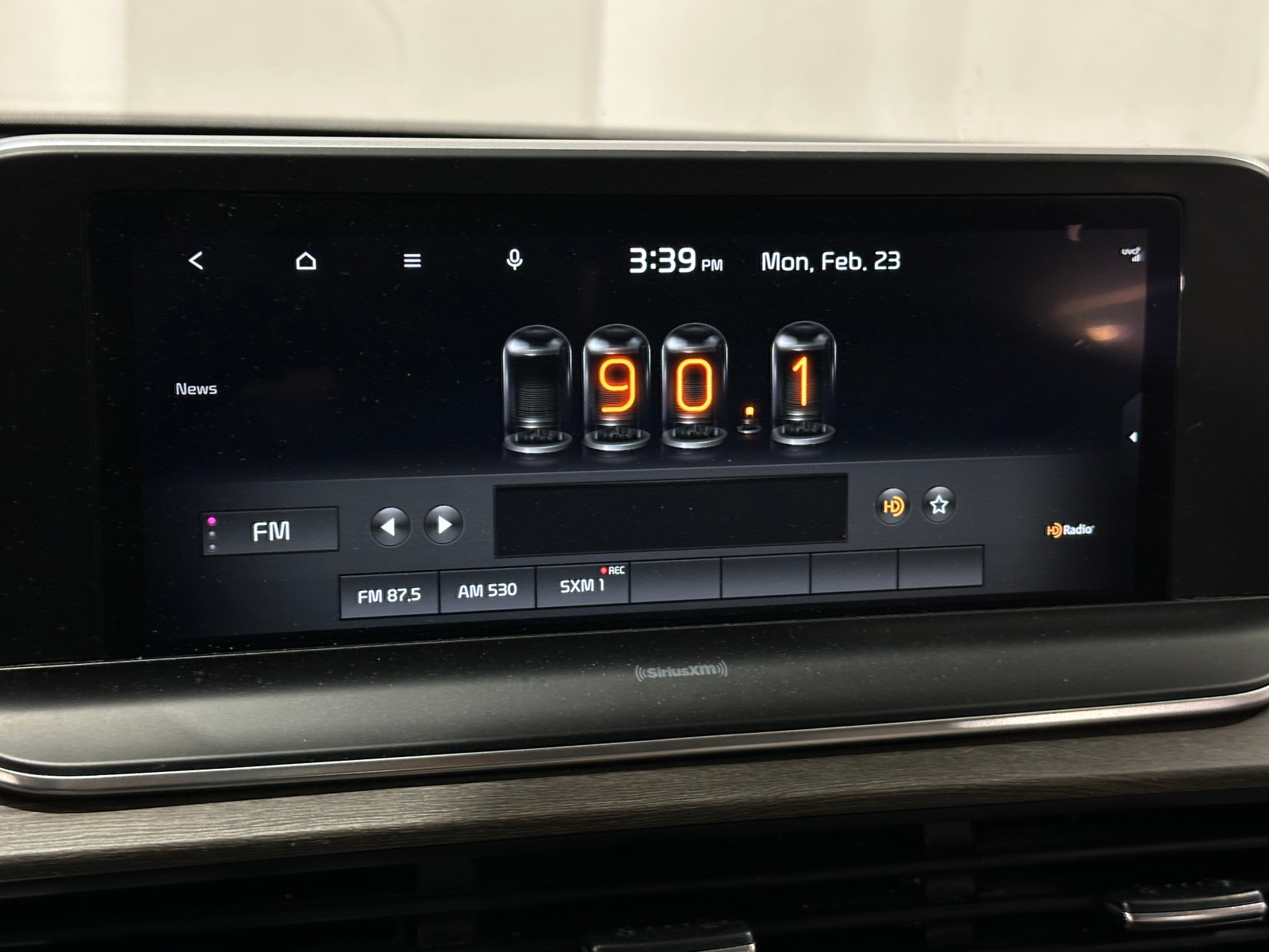 Thumbnail: 2022 Kia Telluride - 3