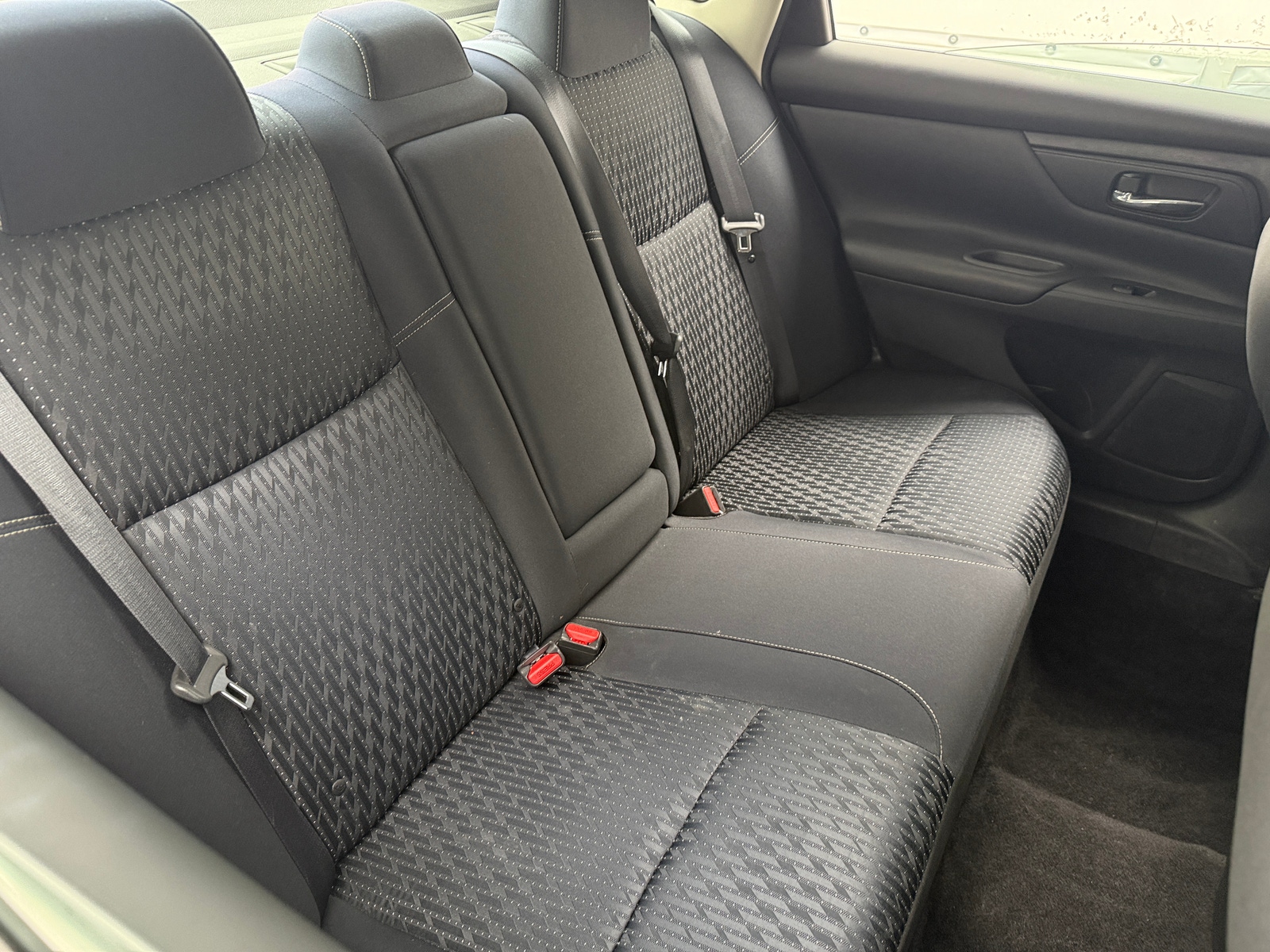 Thumbnail: 2017 Nissan Altima - 6