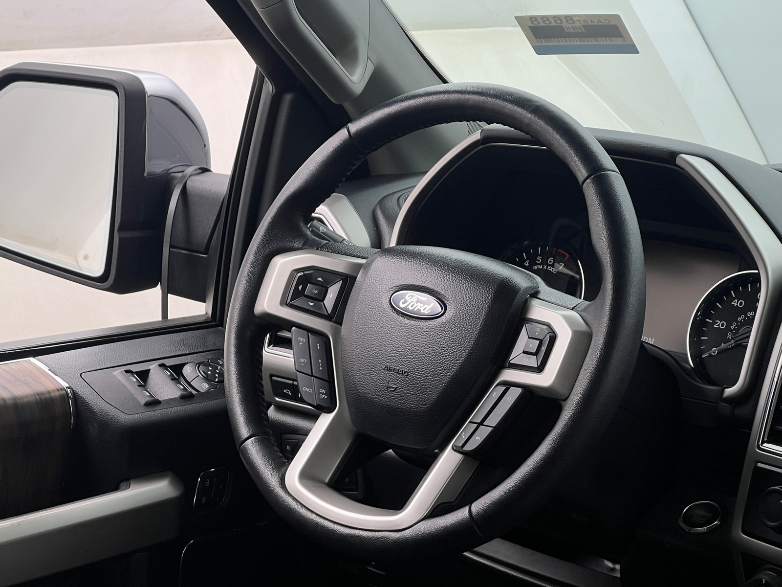 Thumbnail: 2020 Ford Econoline - 4