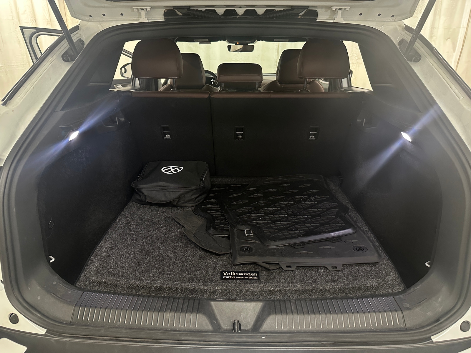 Thumbnail: 2023 Volkswagen ID.4 - 7