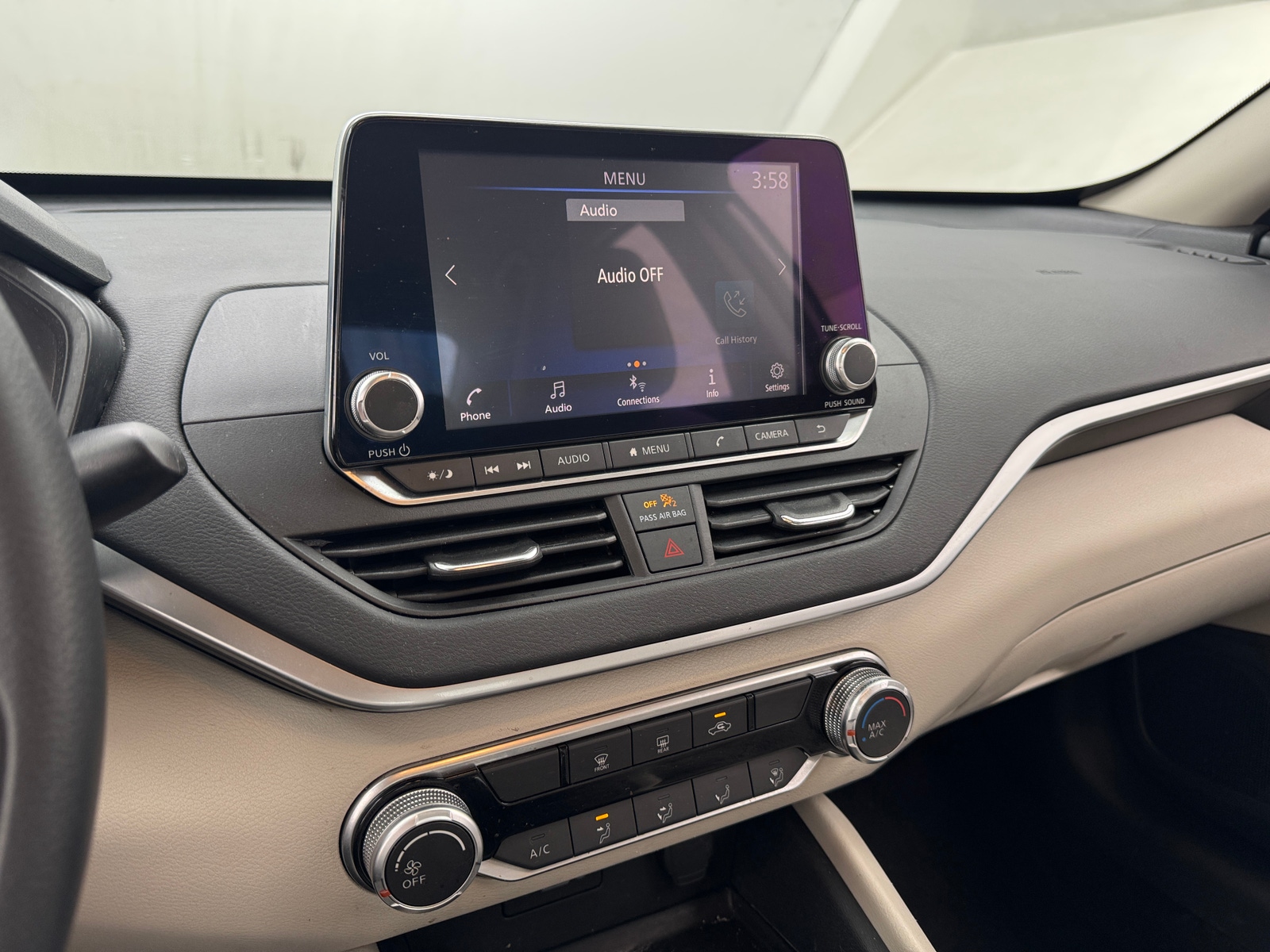 Thumbnail: 2022 Nissan Altima - 4